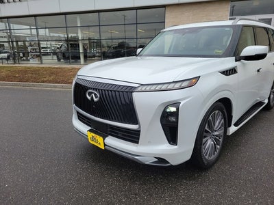 2025 INFINITI QX80 Sensory 4WD