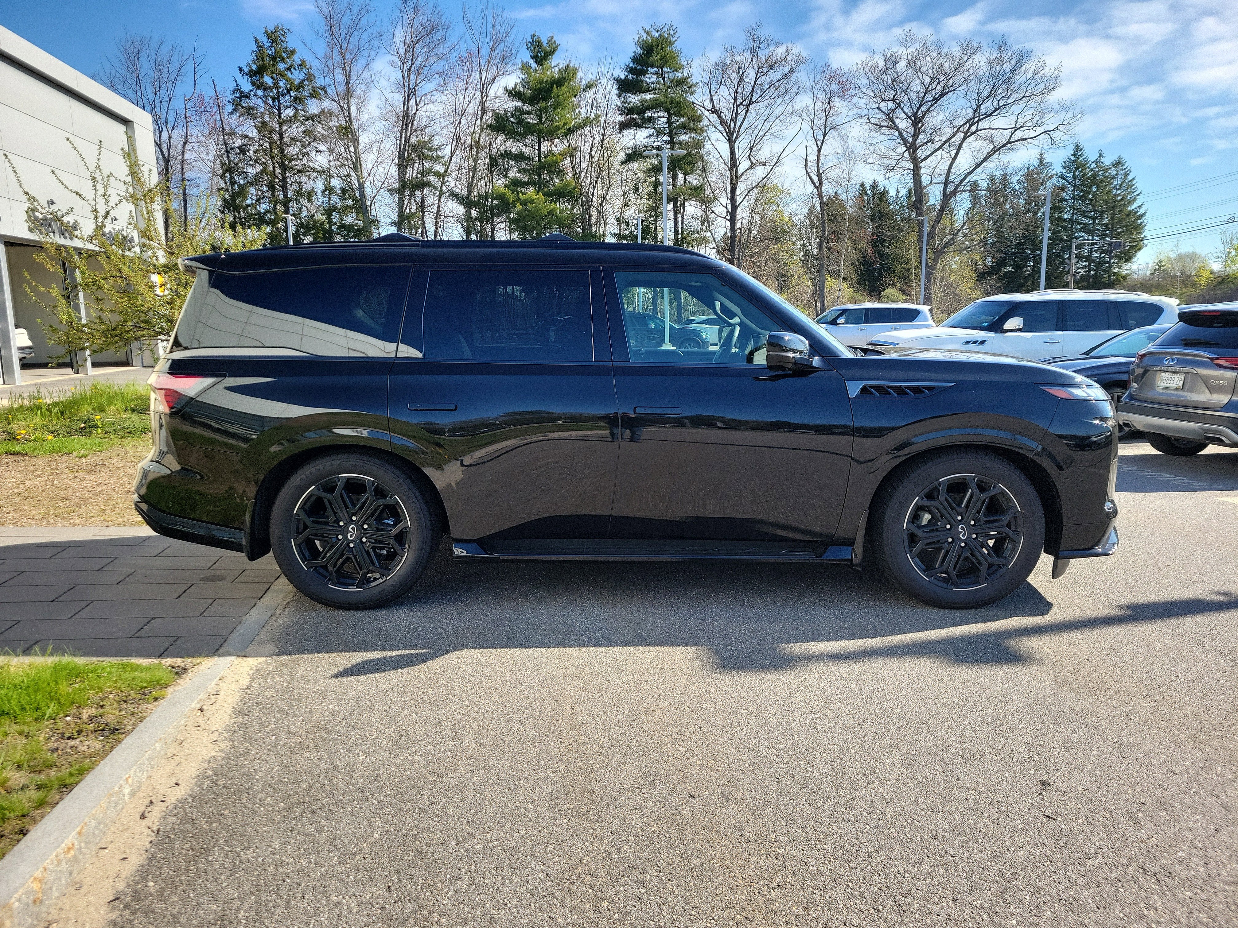 2026 INFINITI QX80 Sport 4WD