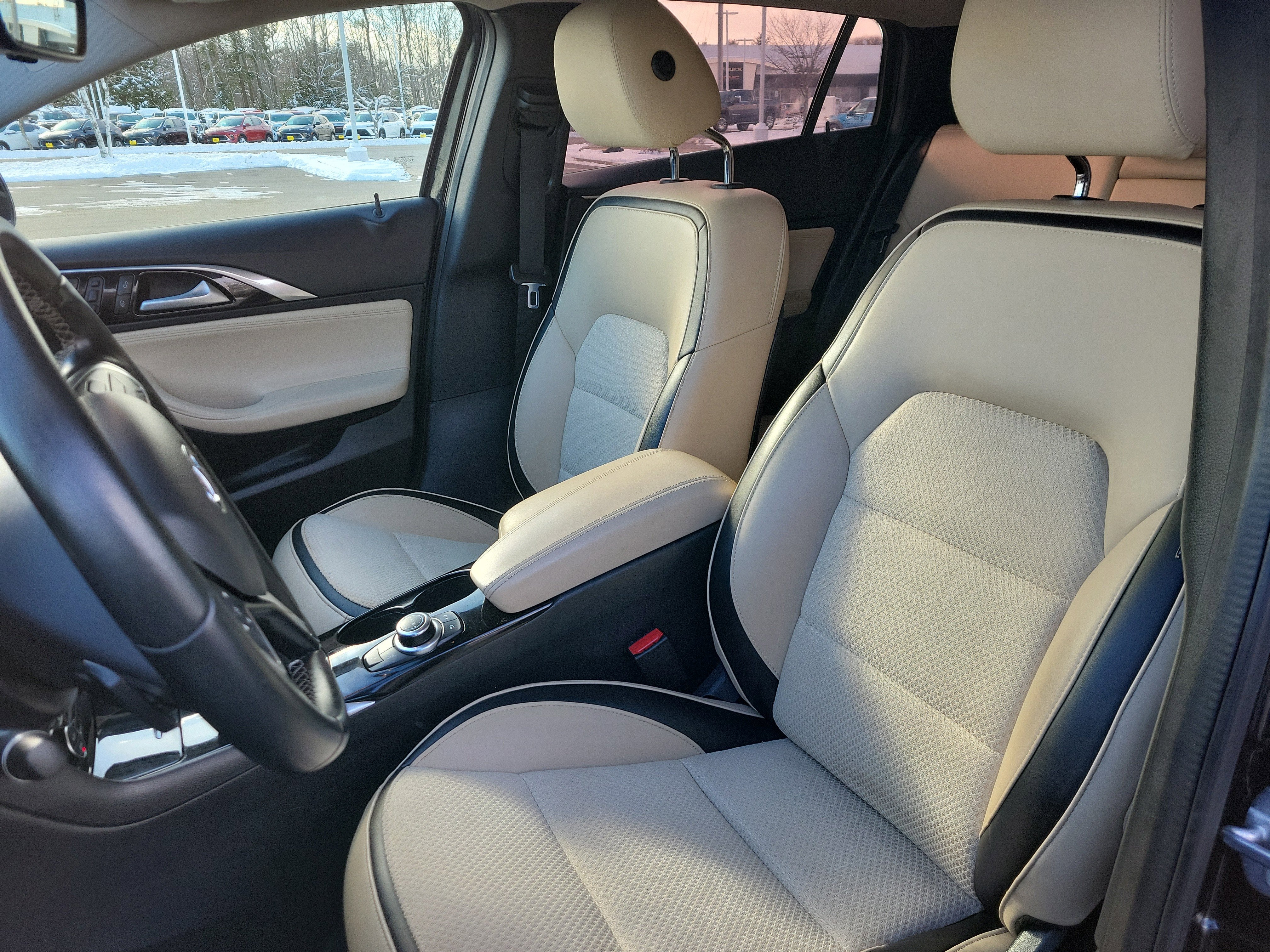 2019 INFINITI QX30 LUXE AWD