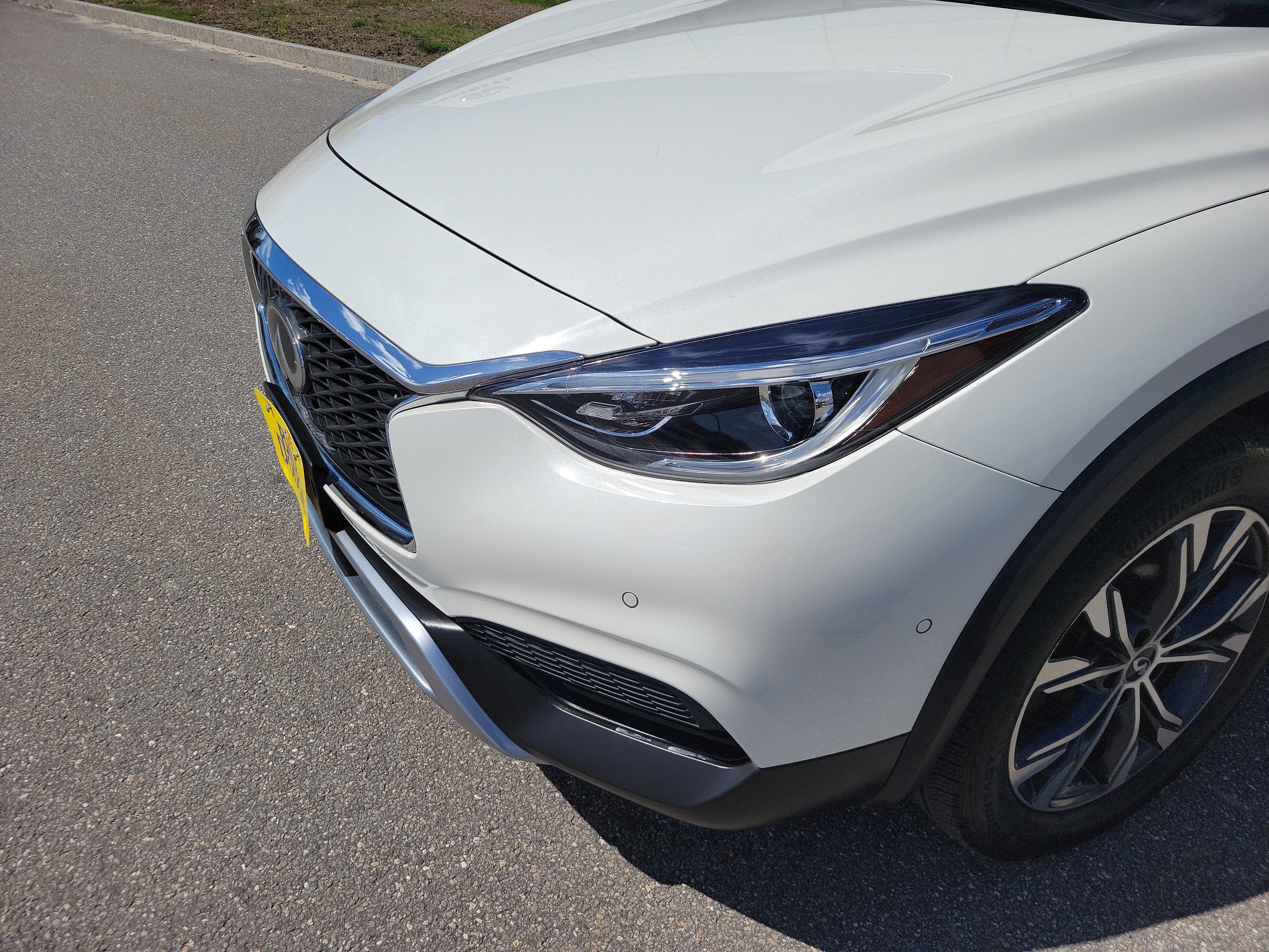 2019 INFINITI QX30 LUXE