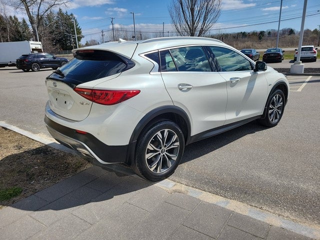 2019 INFINITI QX30 LUXE AWD