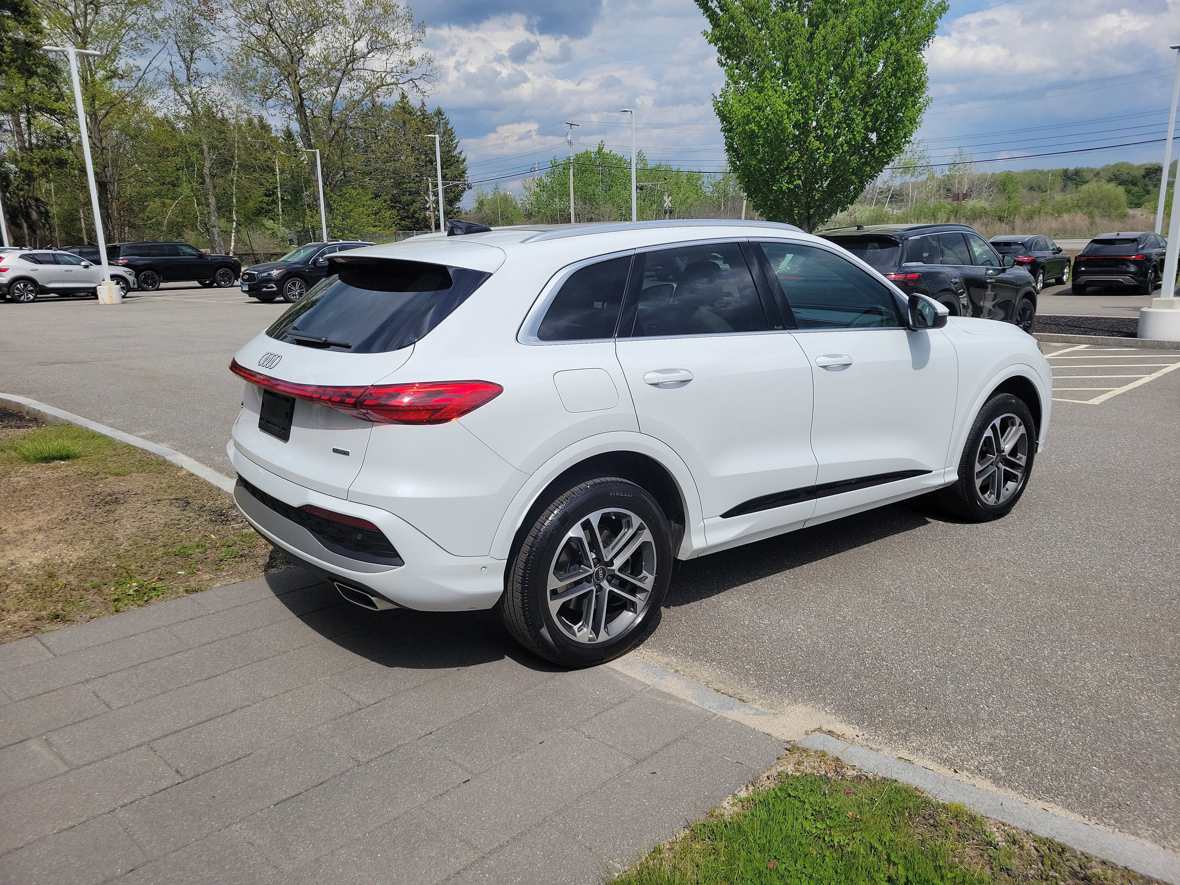 2025 Audi Q5 Premium