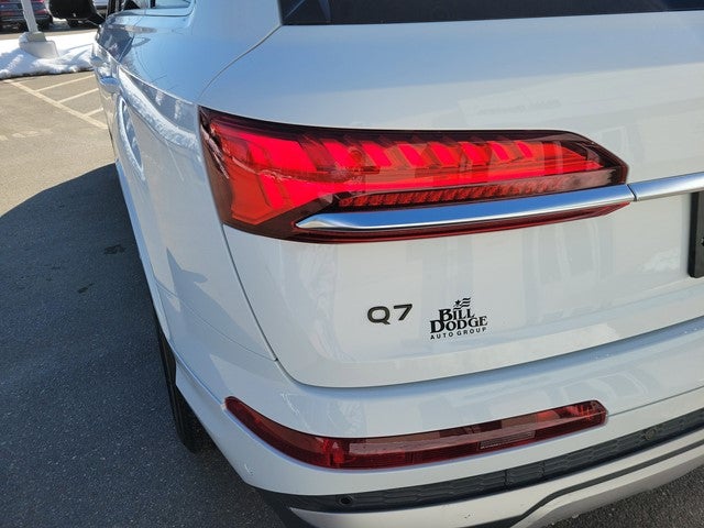 2025 Audi Q7 Premium