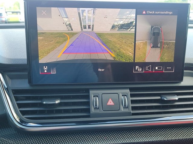 2023 Audi SQ5 Prestige