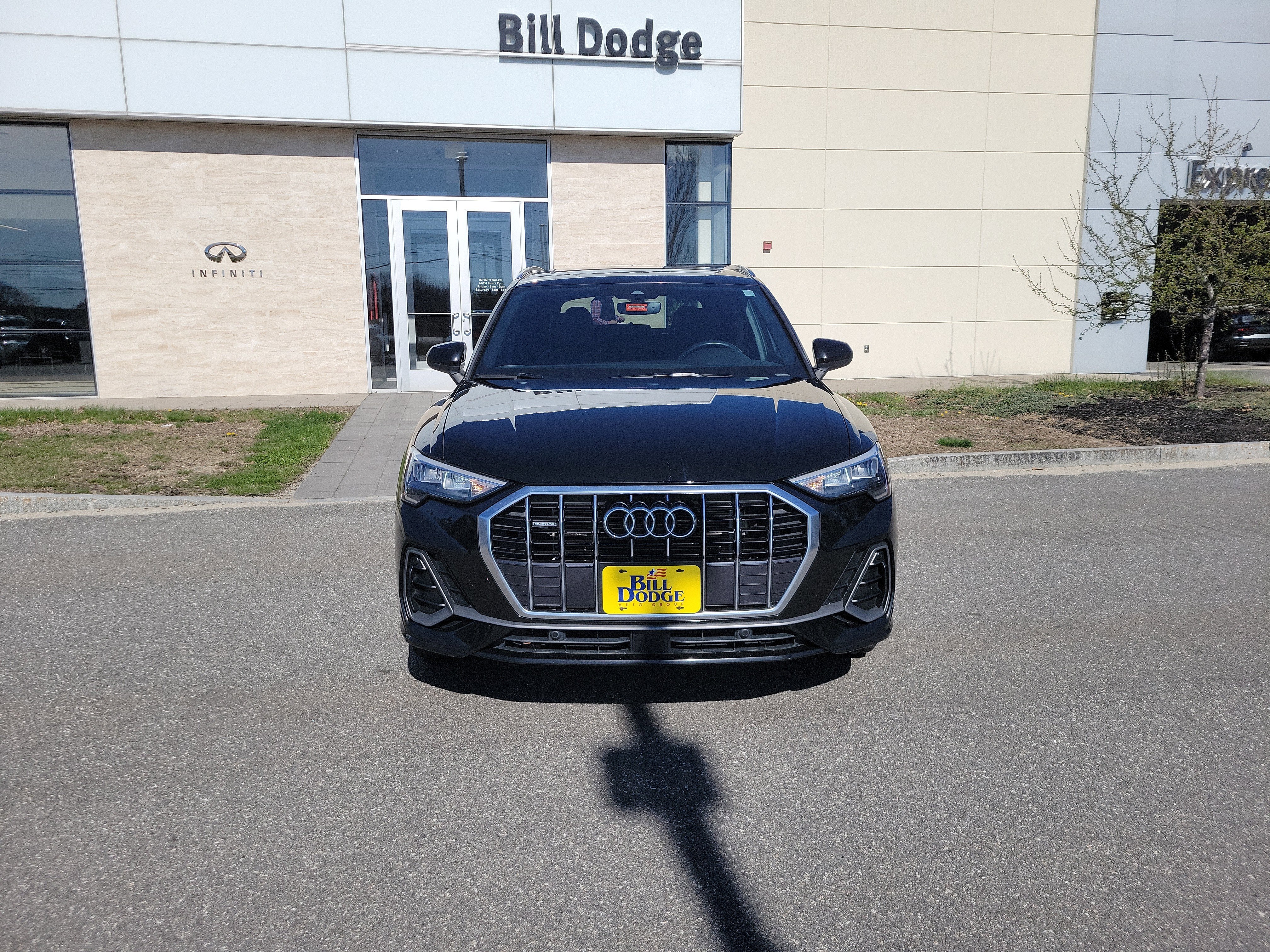 2022 Audi Q3 S line Premium