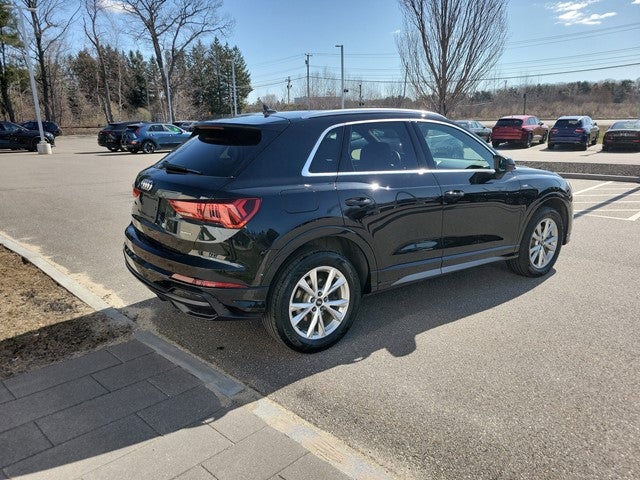 2022 Audi Q3 S line Premium