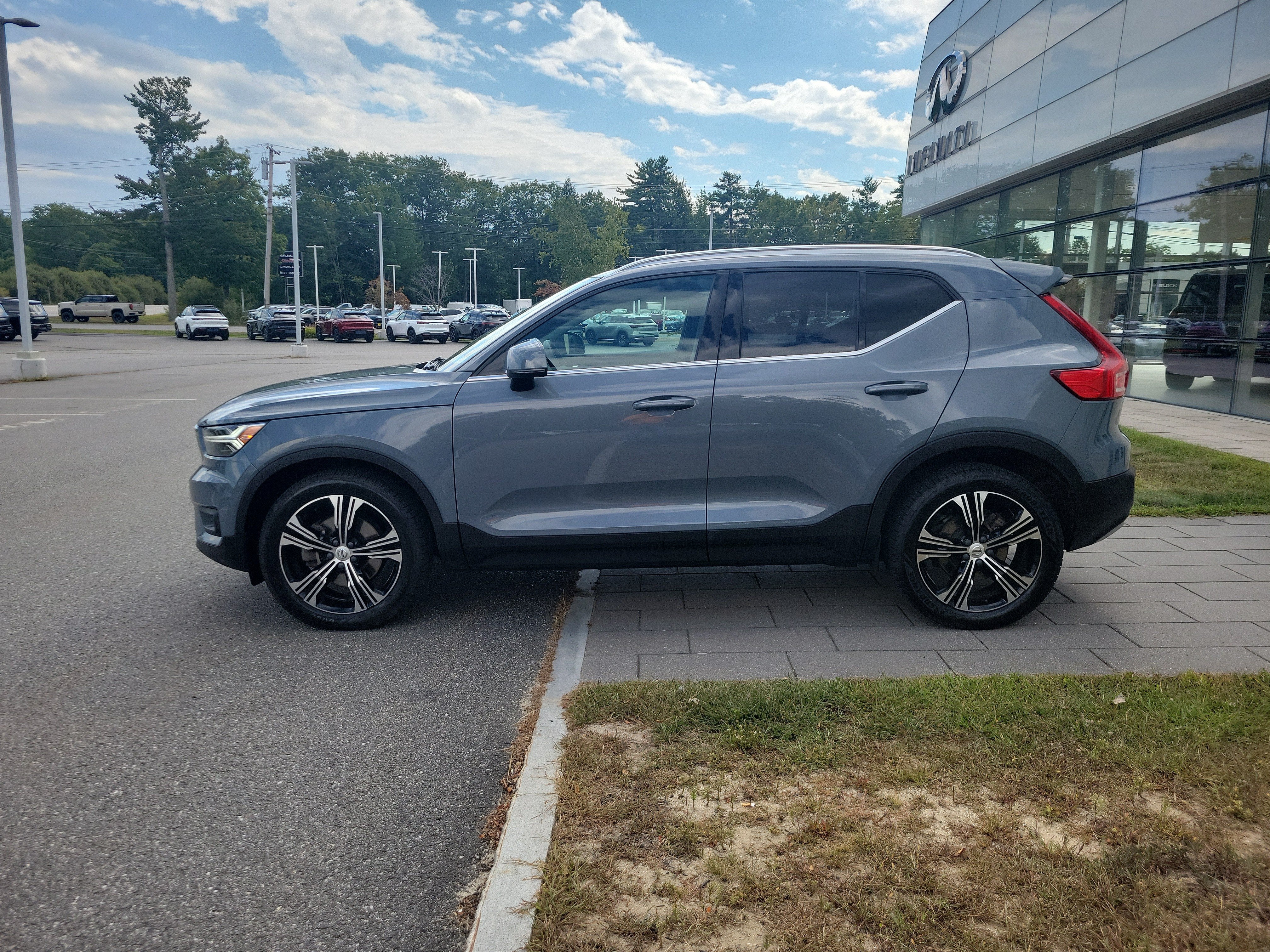 2022 Volvo XC40 Inscription
