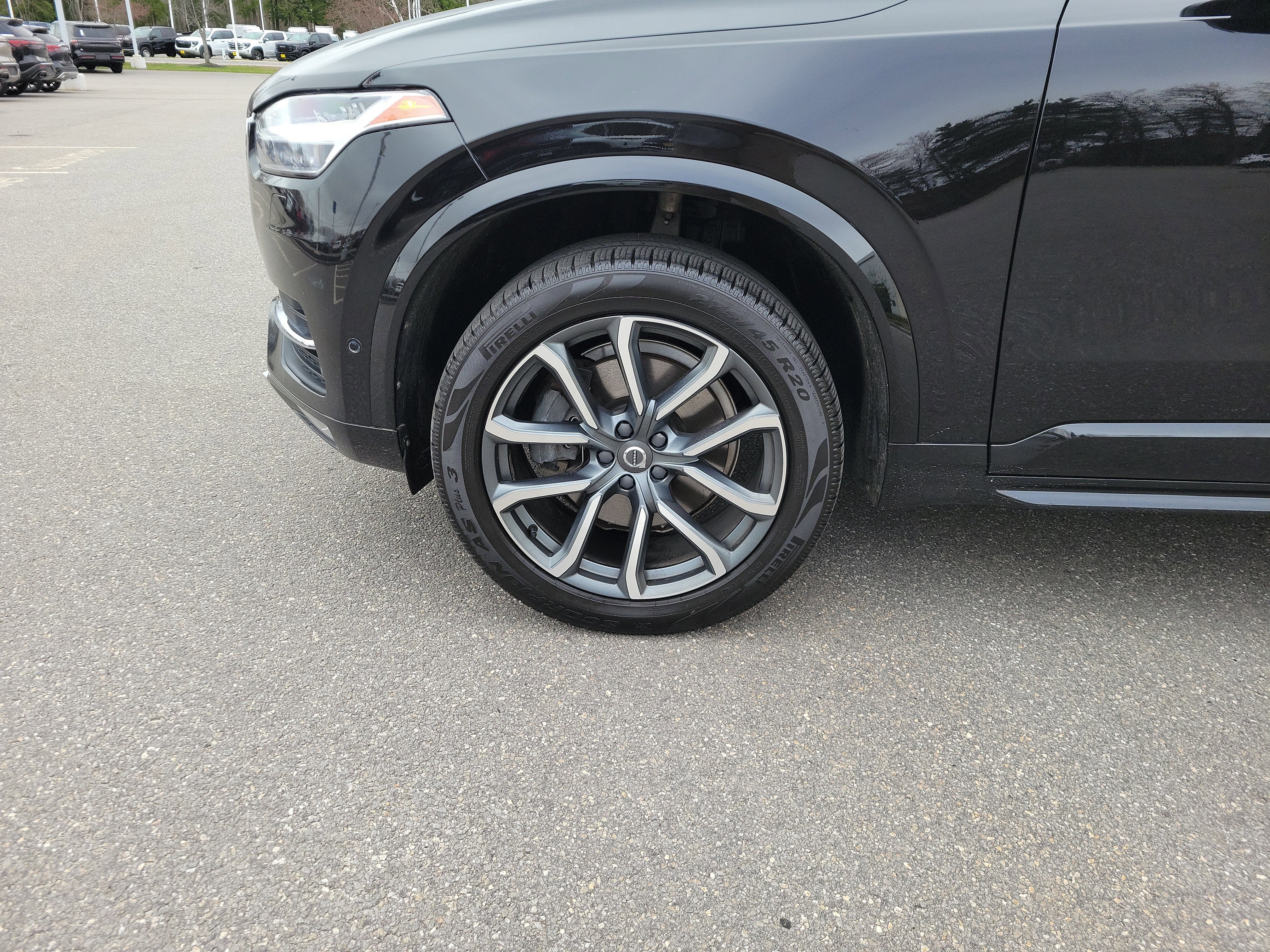 2017 Volvo XC90 Momentum