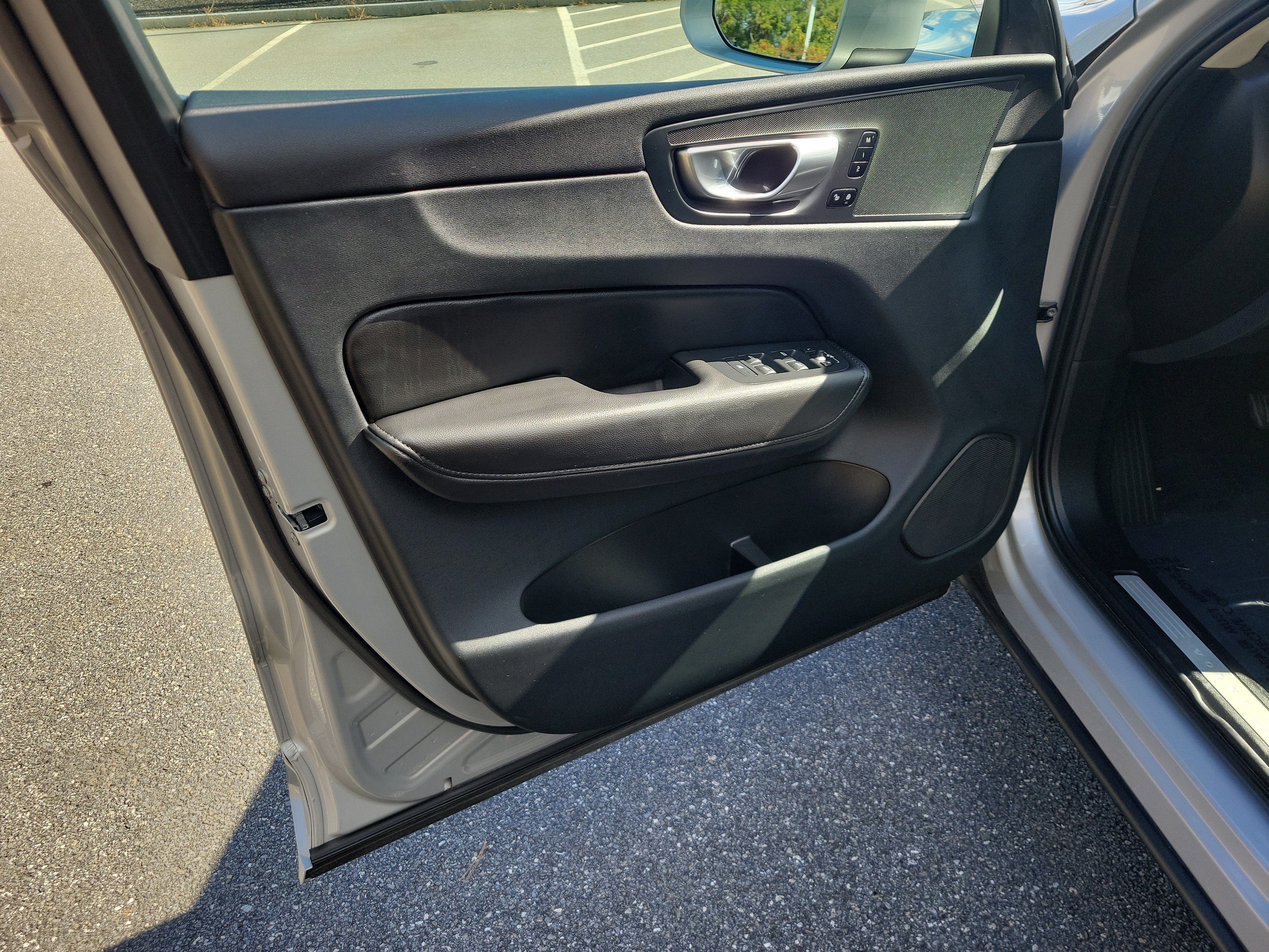 2023 Volvo XC60 Core
