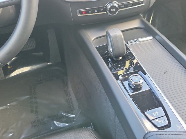 2023 Volvo XC60 Core