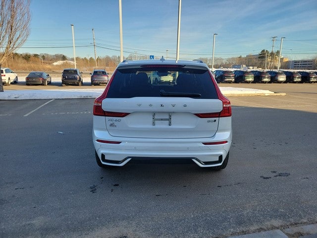 2025 Volvo XC60 Plus