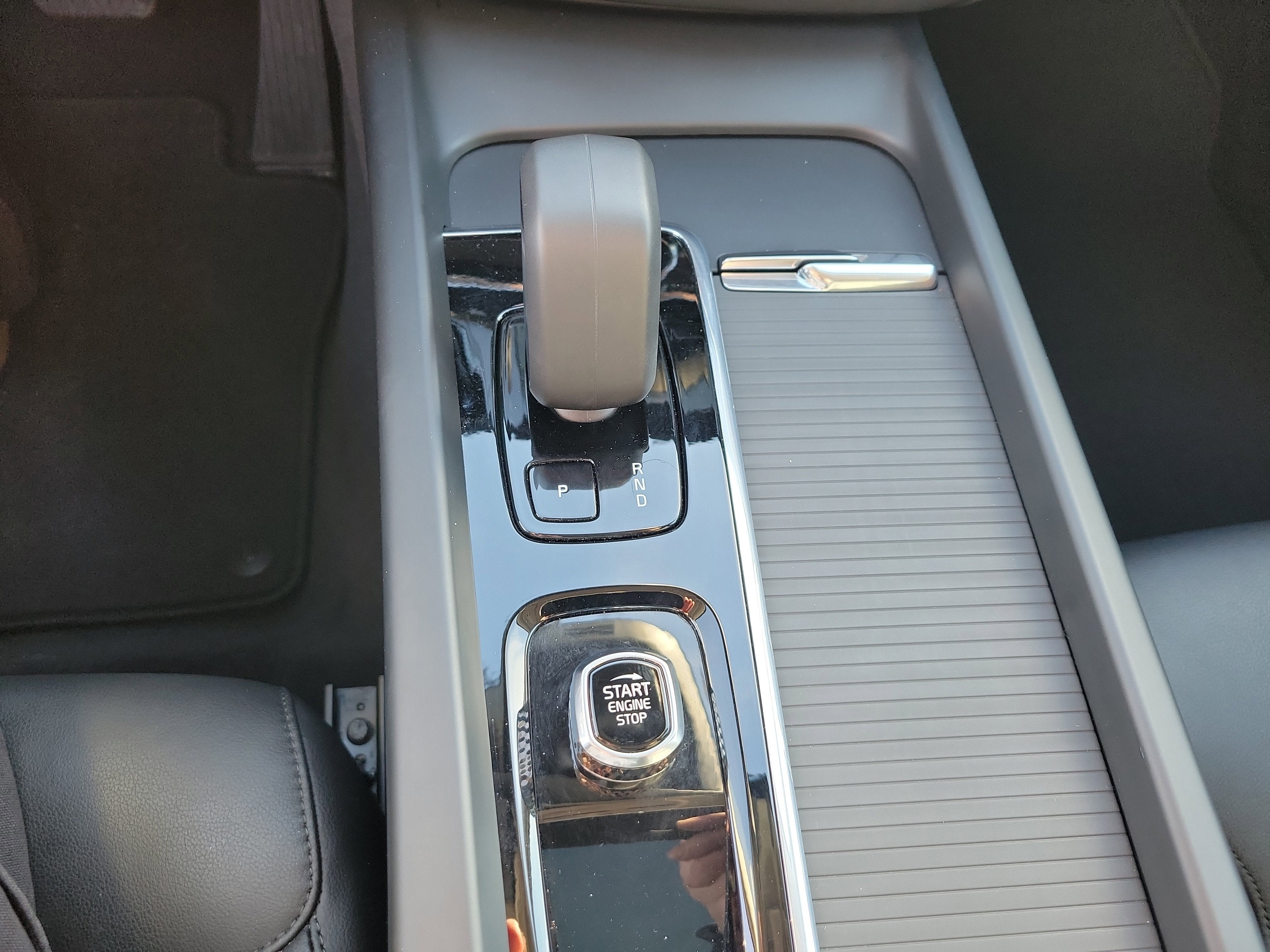 2025 Volvo XC60 Core