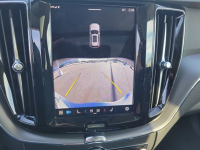 2025 Volvo XC60 Core