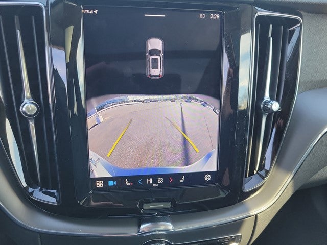 2025 Volvo XC60 Core