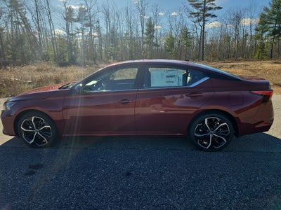 2025 Nissan Altima SR