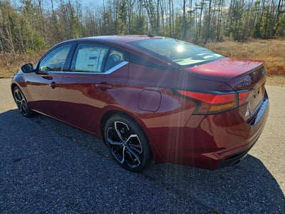 2025 Nissan Altima SR