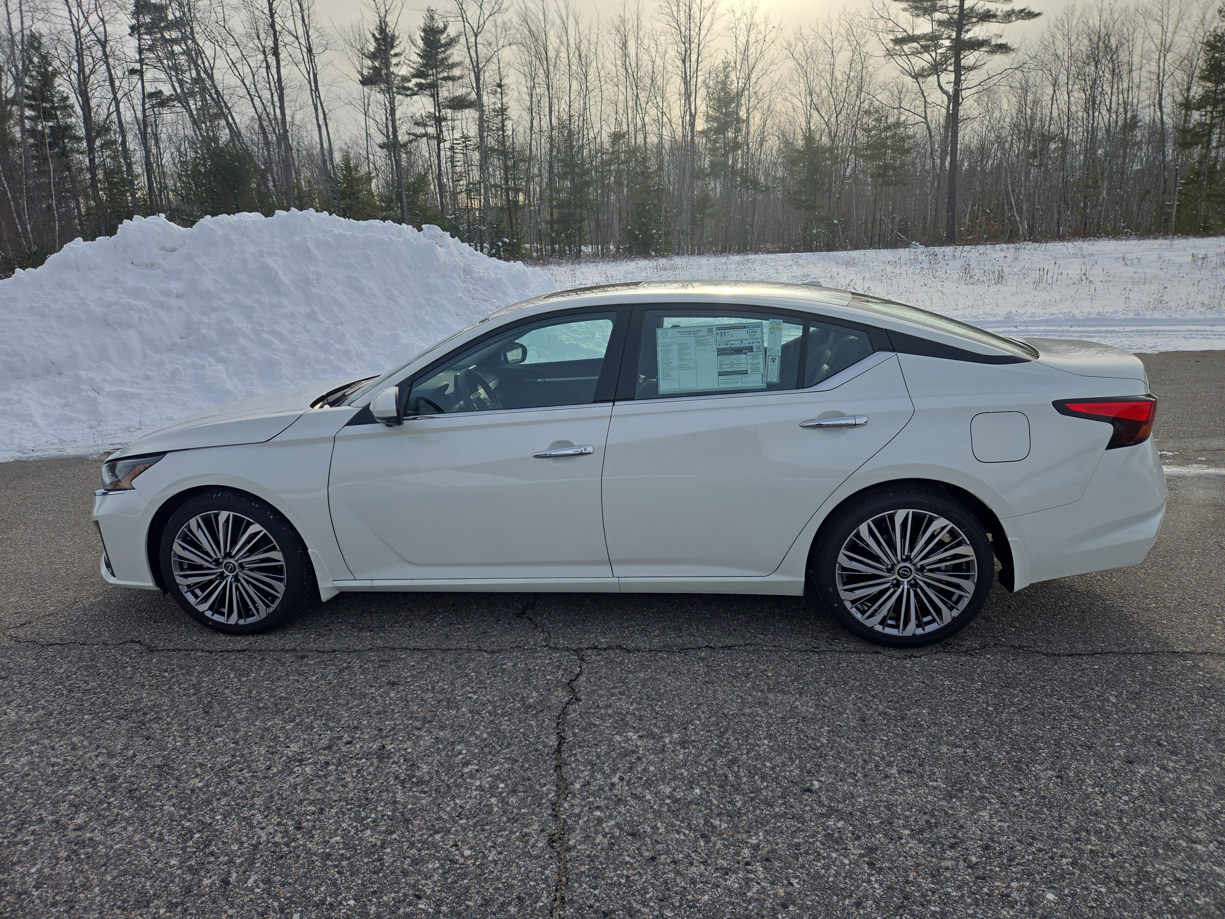 2025 Nissan Altima SL