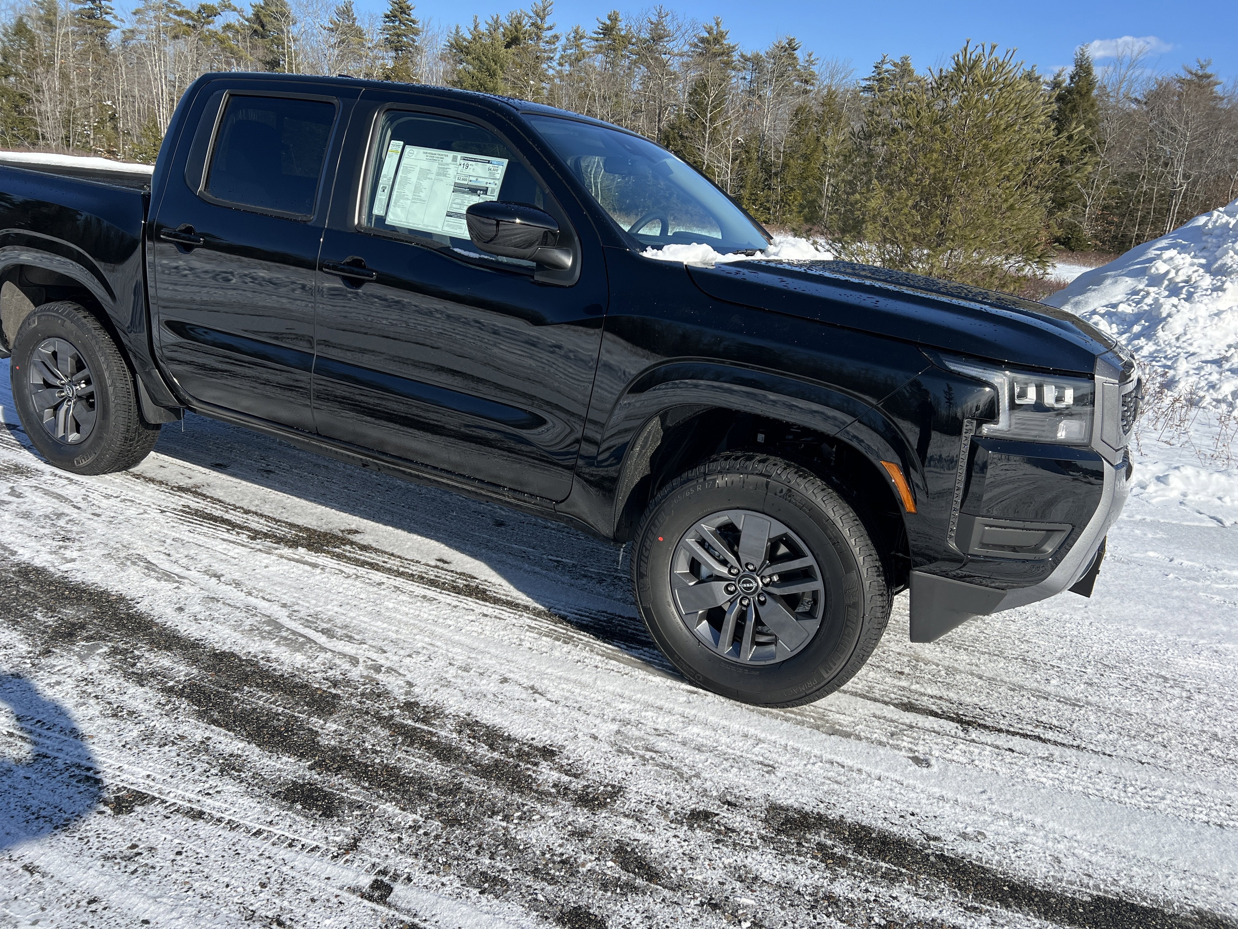 2026 Nissan Frontier SV
