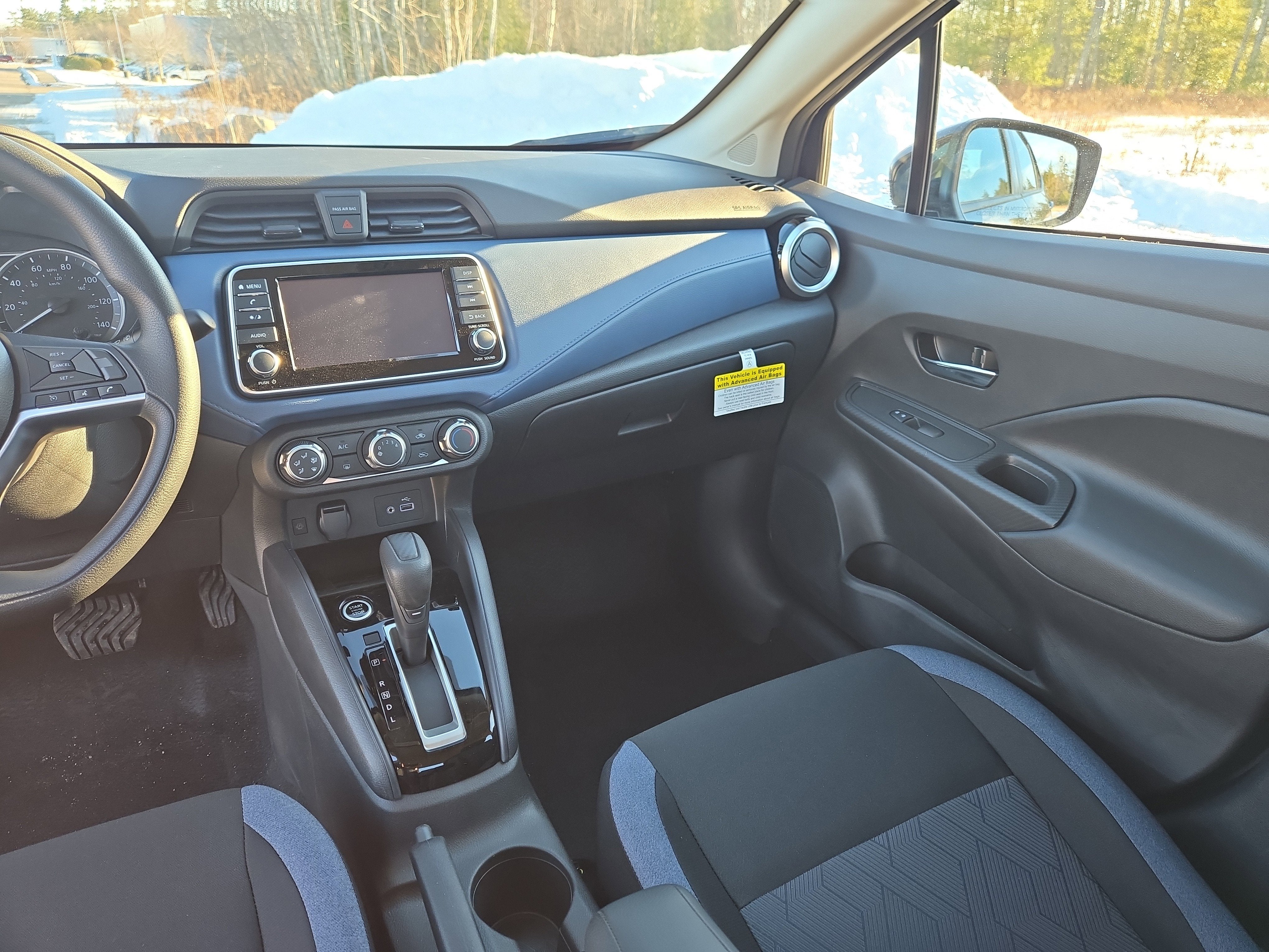 2025 Nissan Versa SV