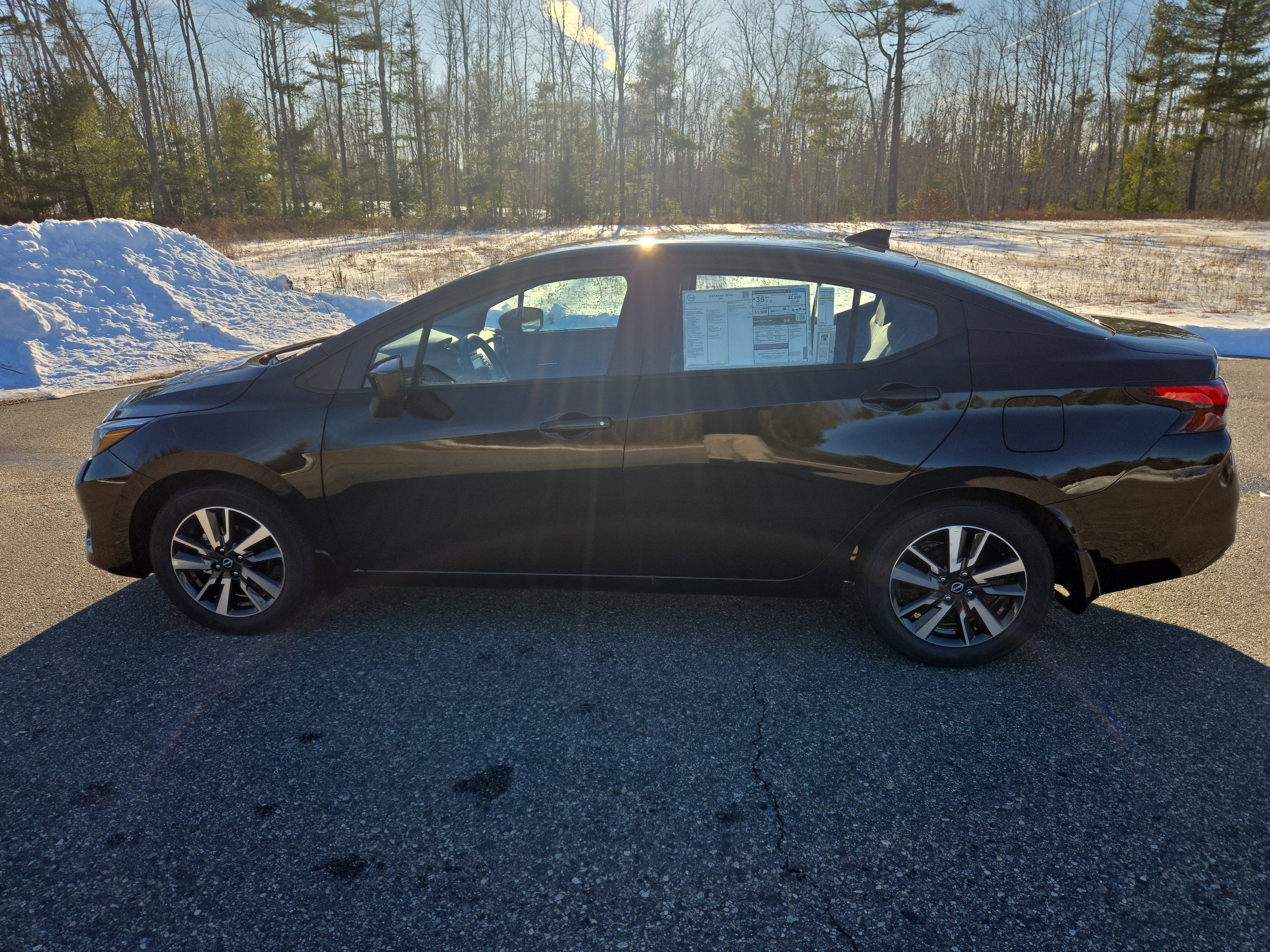 2025 Nissan Versa SV