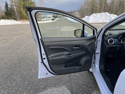 2025 Nissan Versa SV