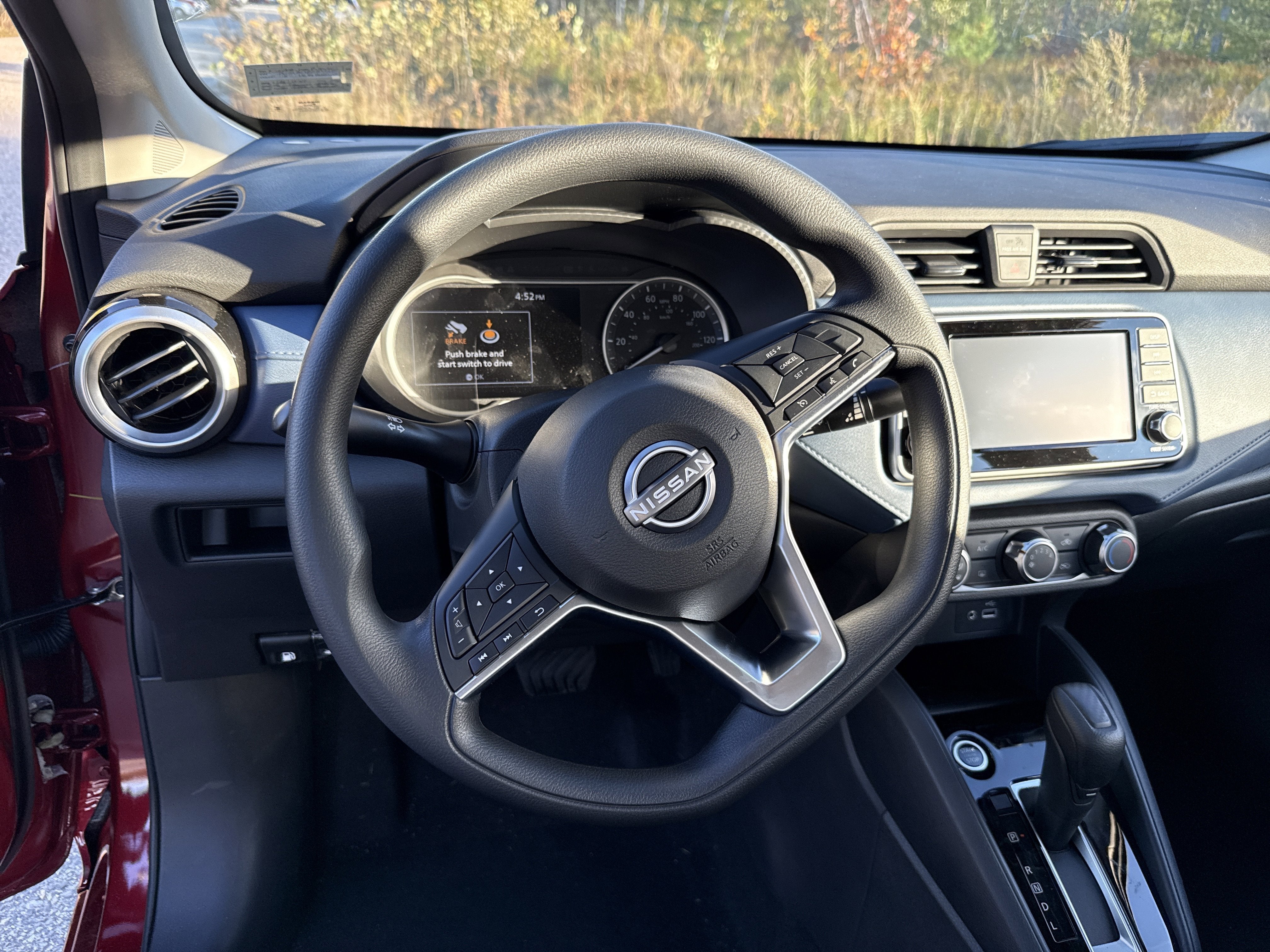 2025 Nissan Versa SV