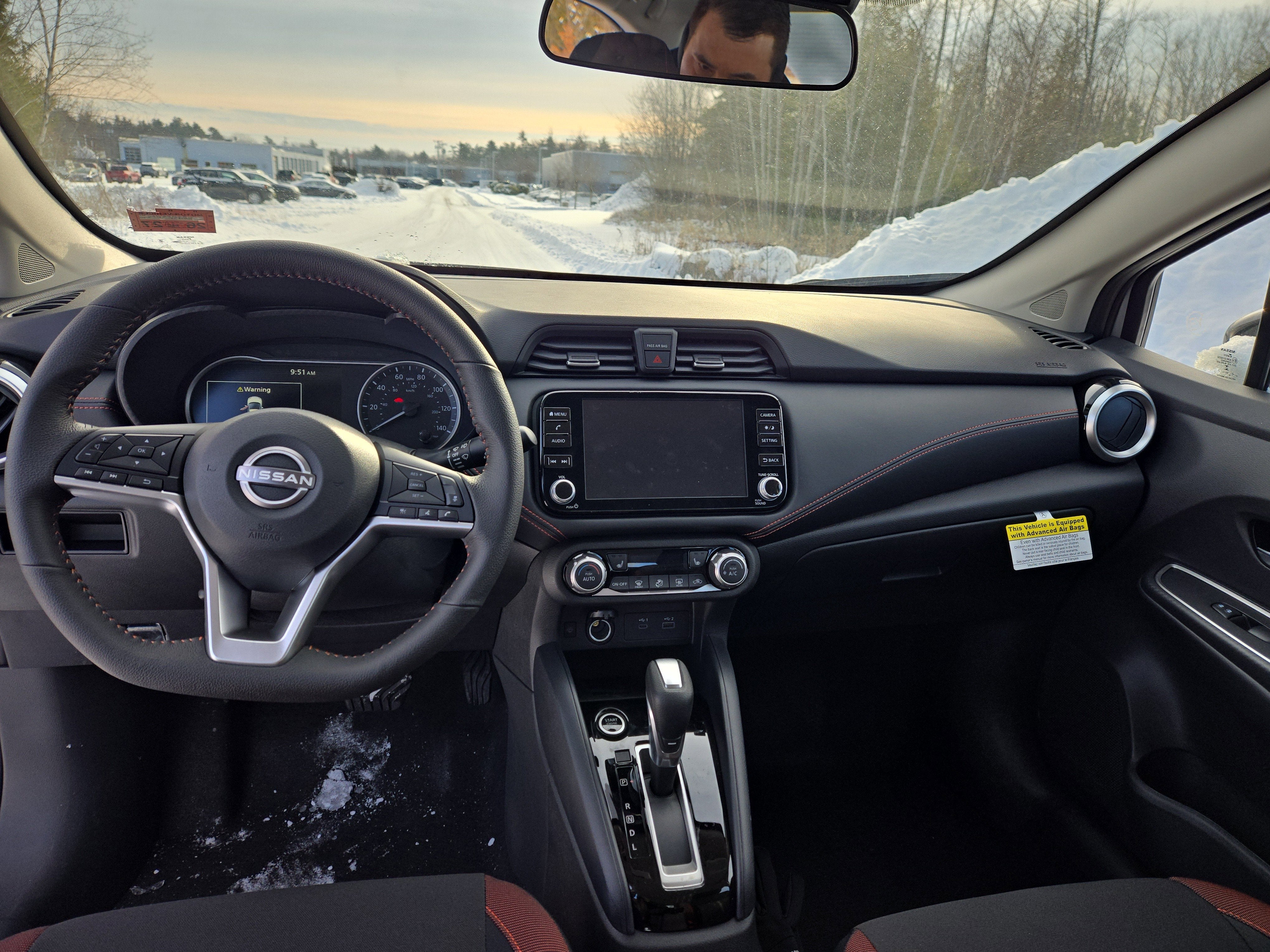 2025 Nissan Versa SR