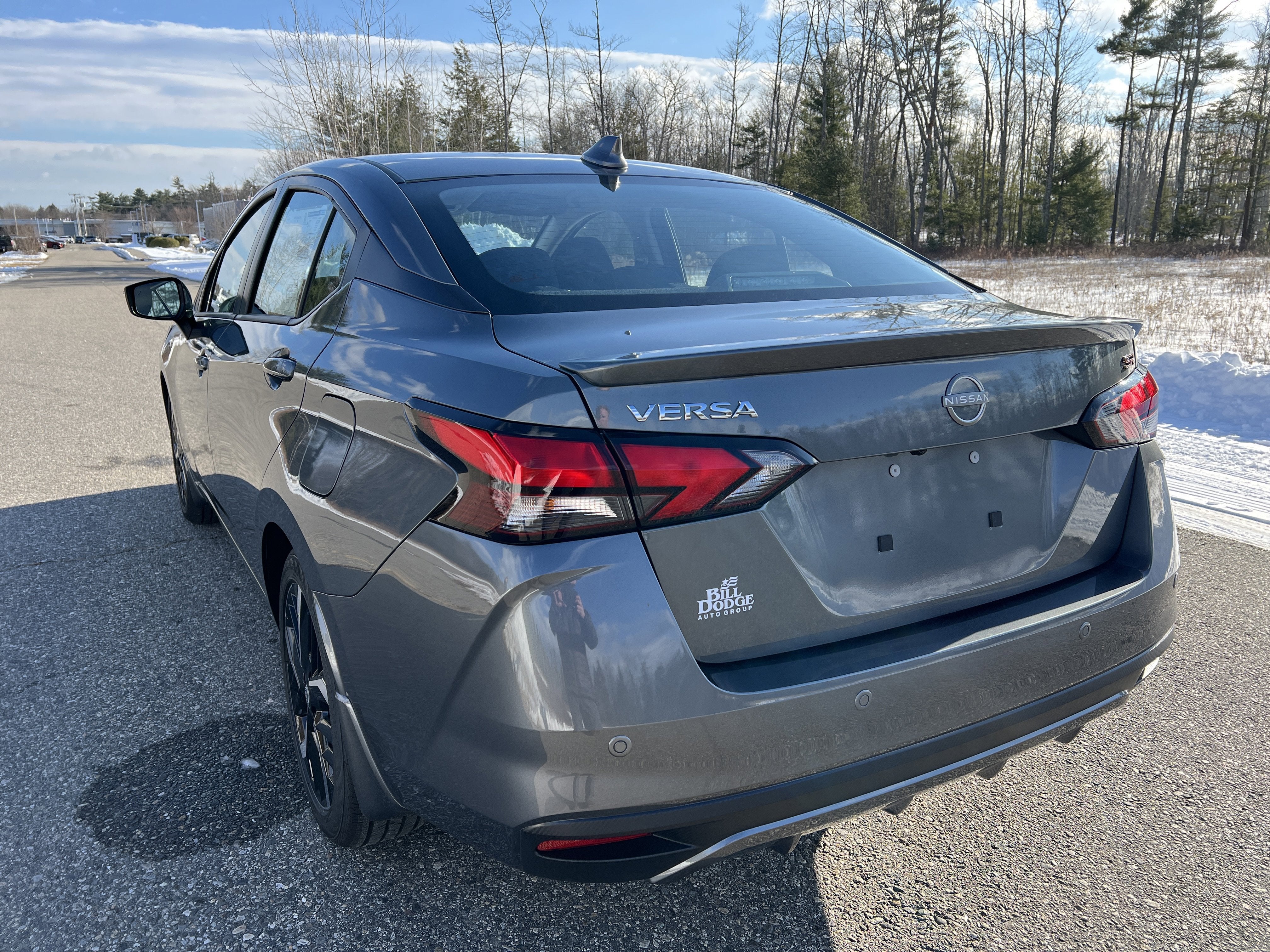 2025 Nissan Versa SR