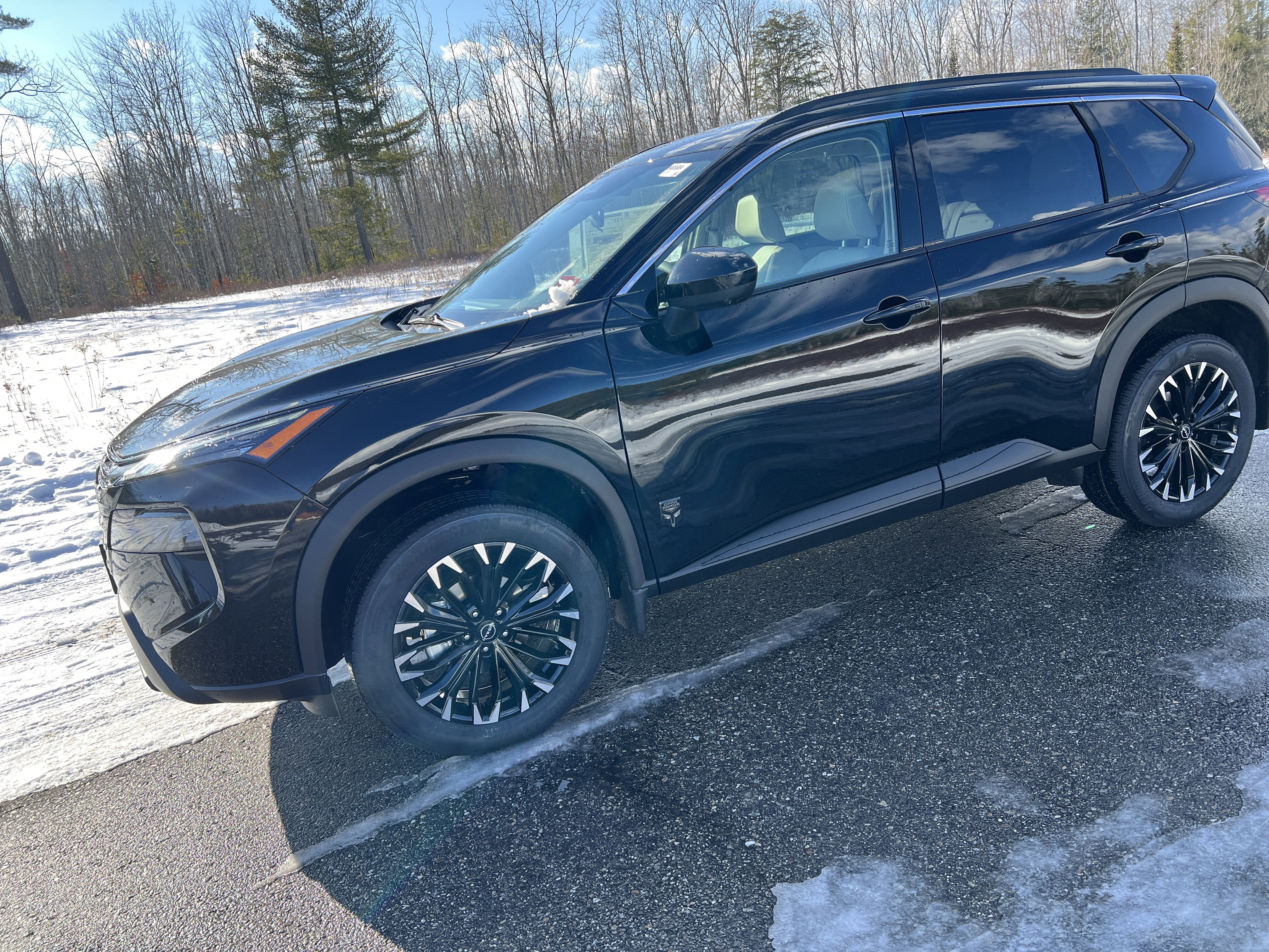 2026 Nissan Rogue Dark Armor