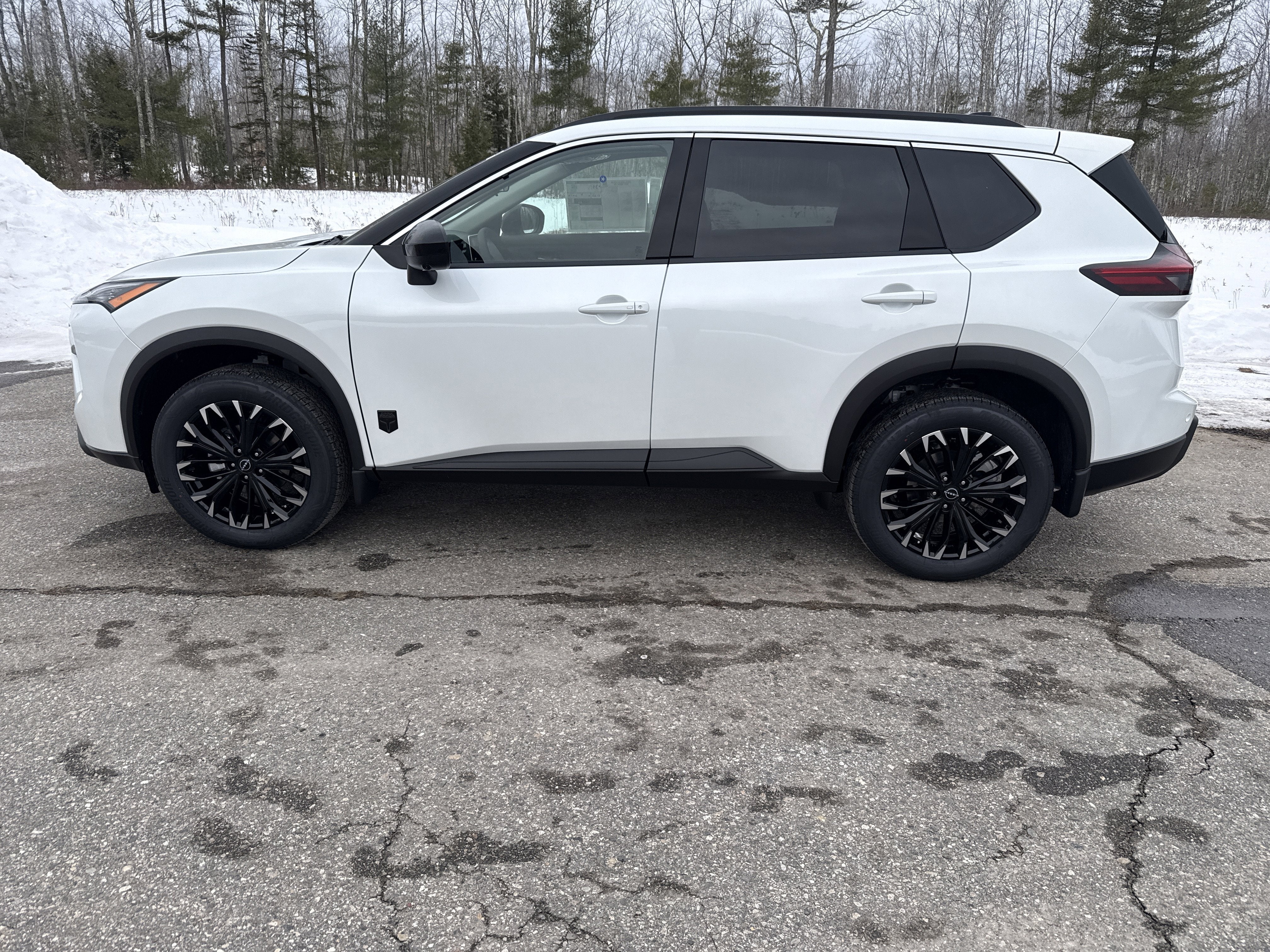 2026 Nissan Rogue Dark Armor