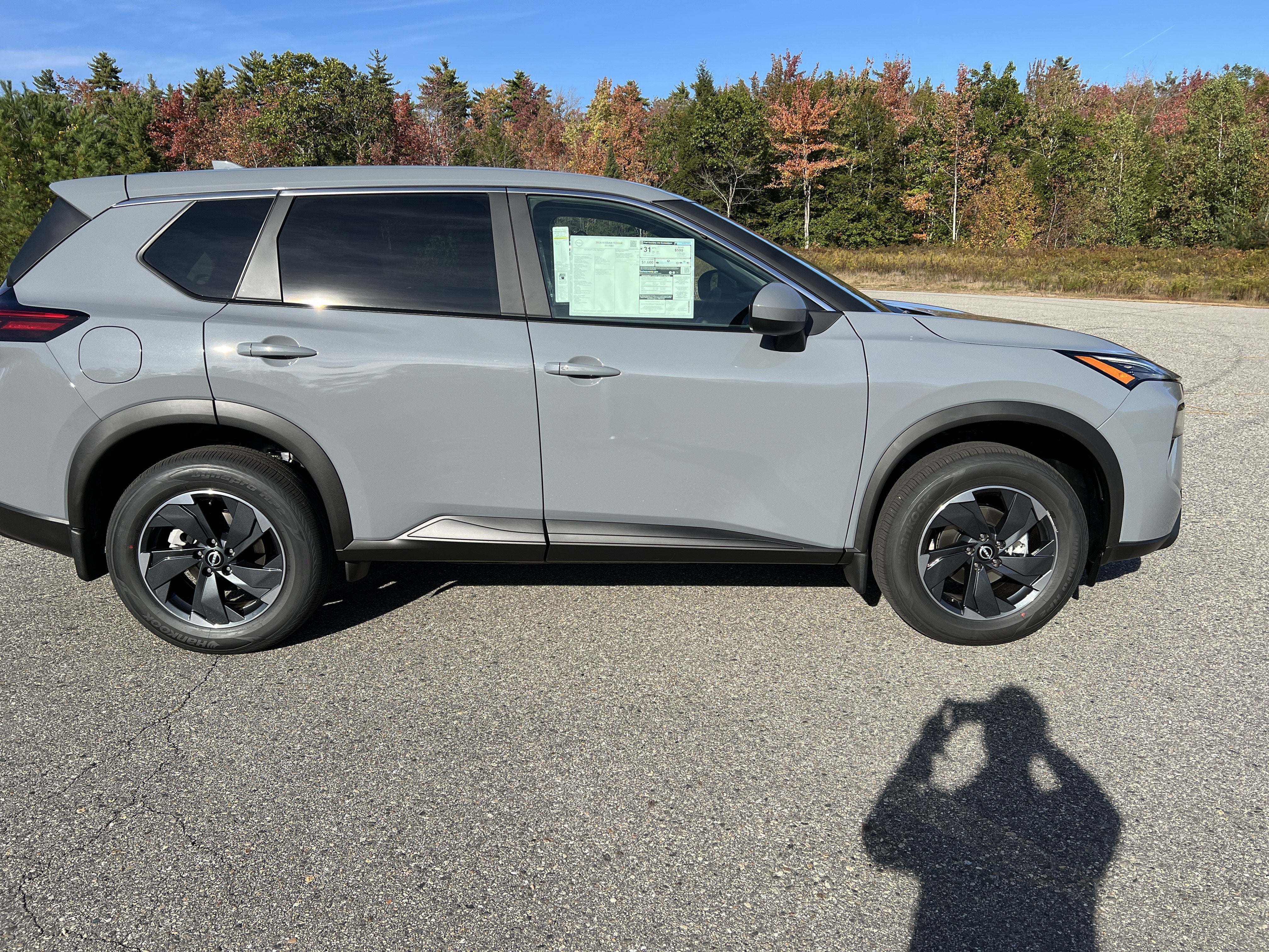 2026 Nissan Rogue SV