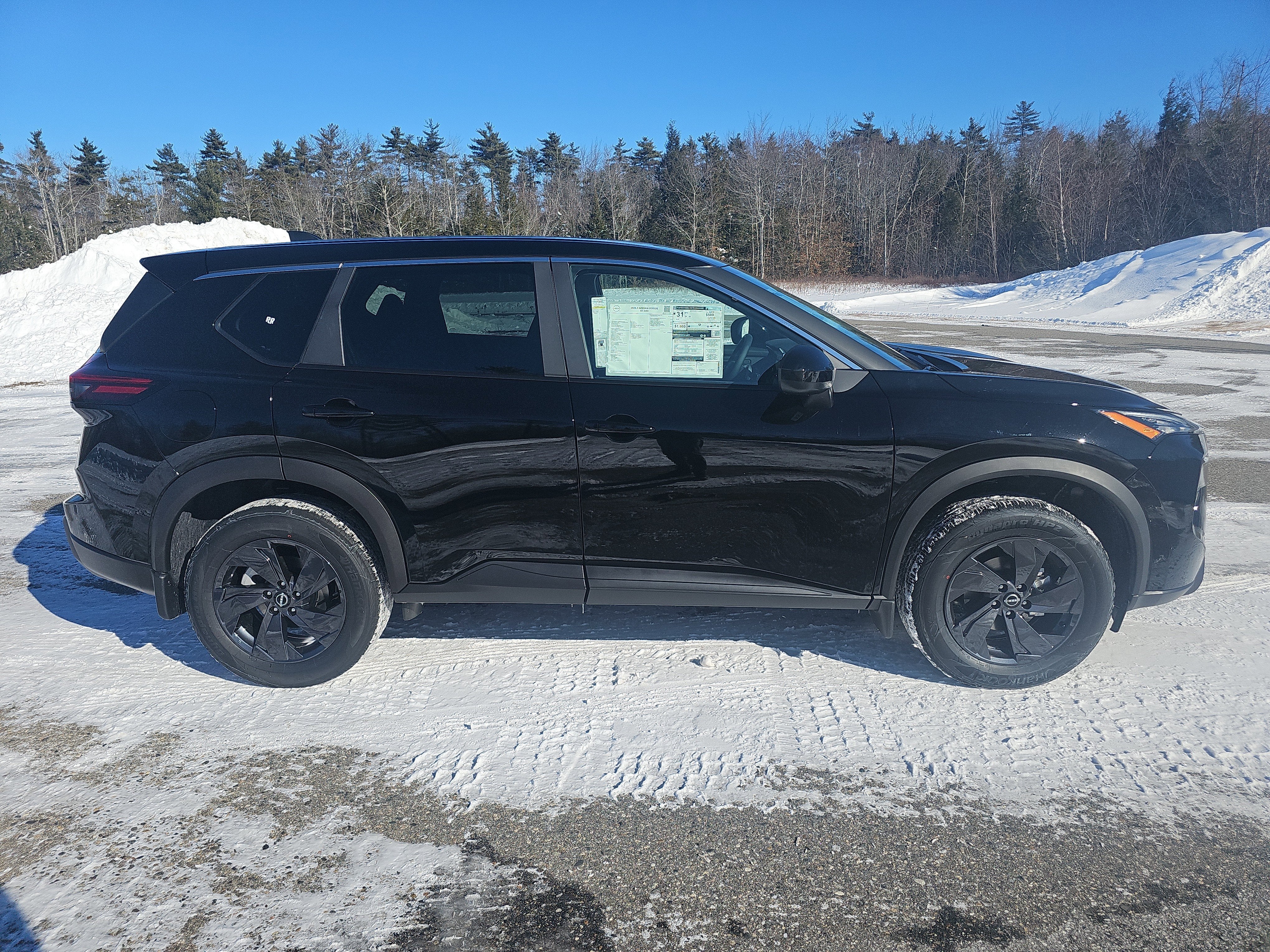 2026 Nissan Rogue SV