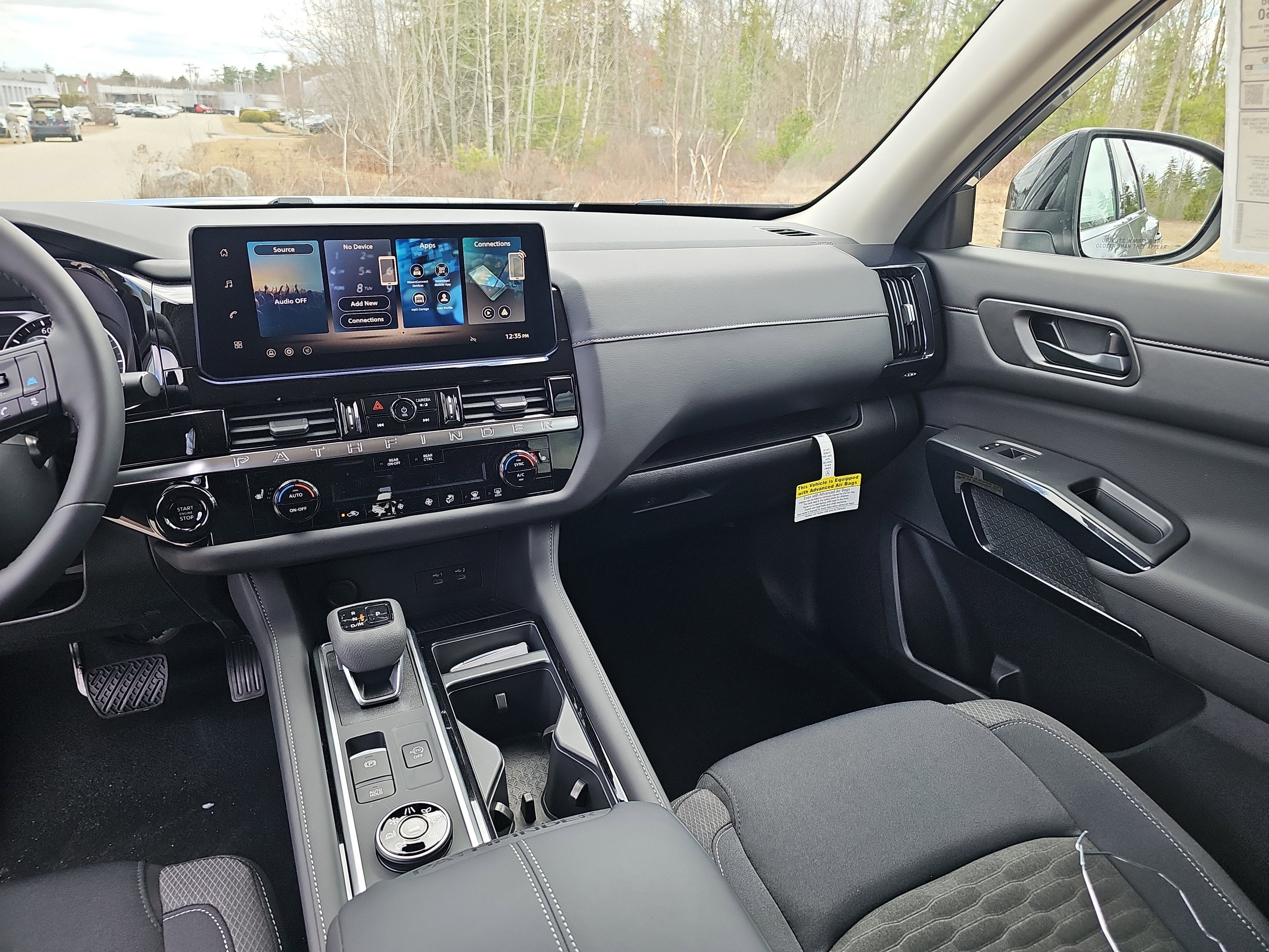 2026 Nissan Pathfinder SV