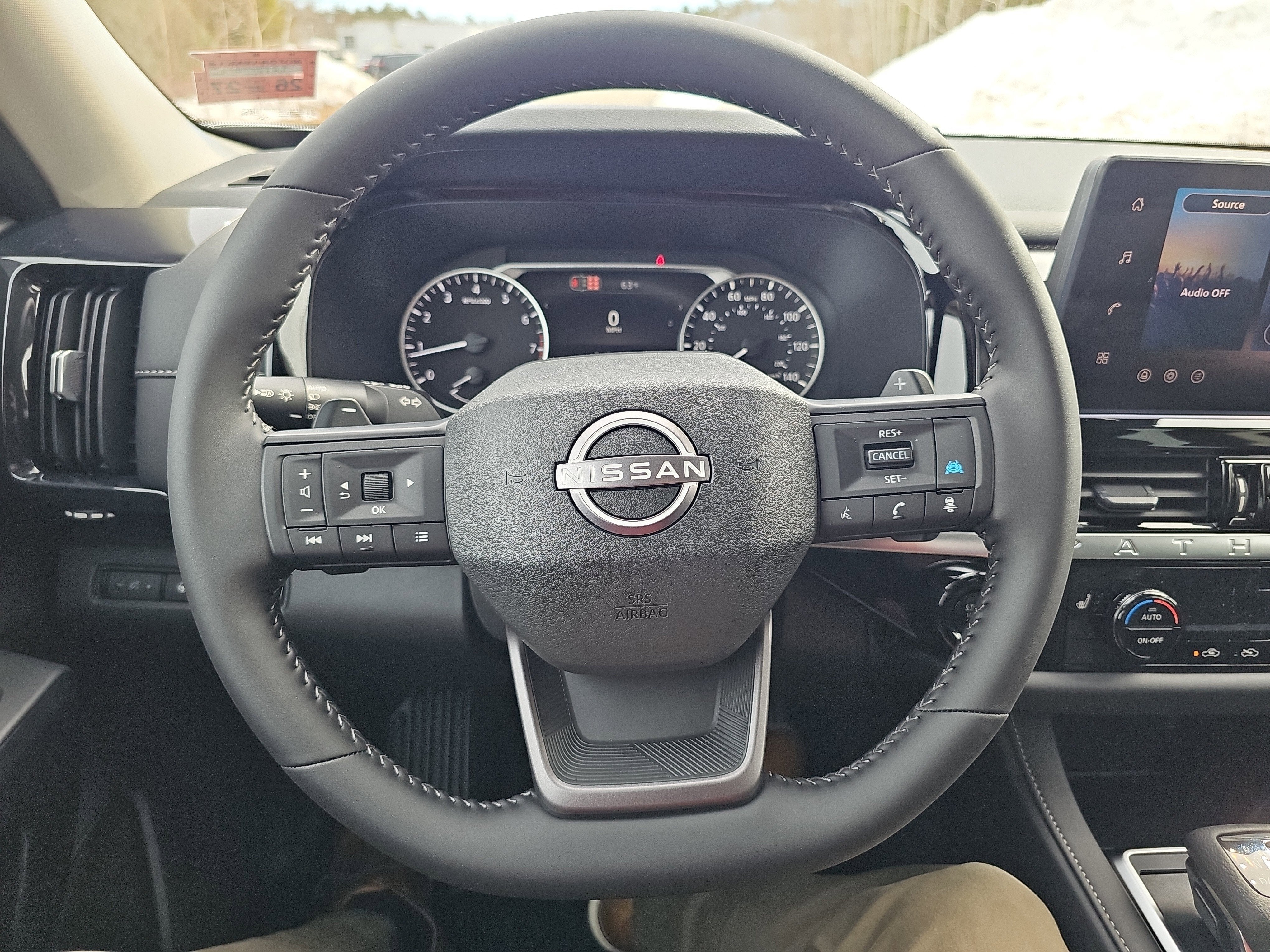 2026 Nissan Pathfinder SV
