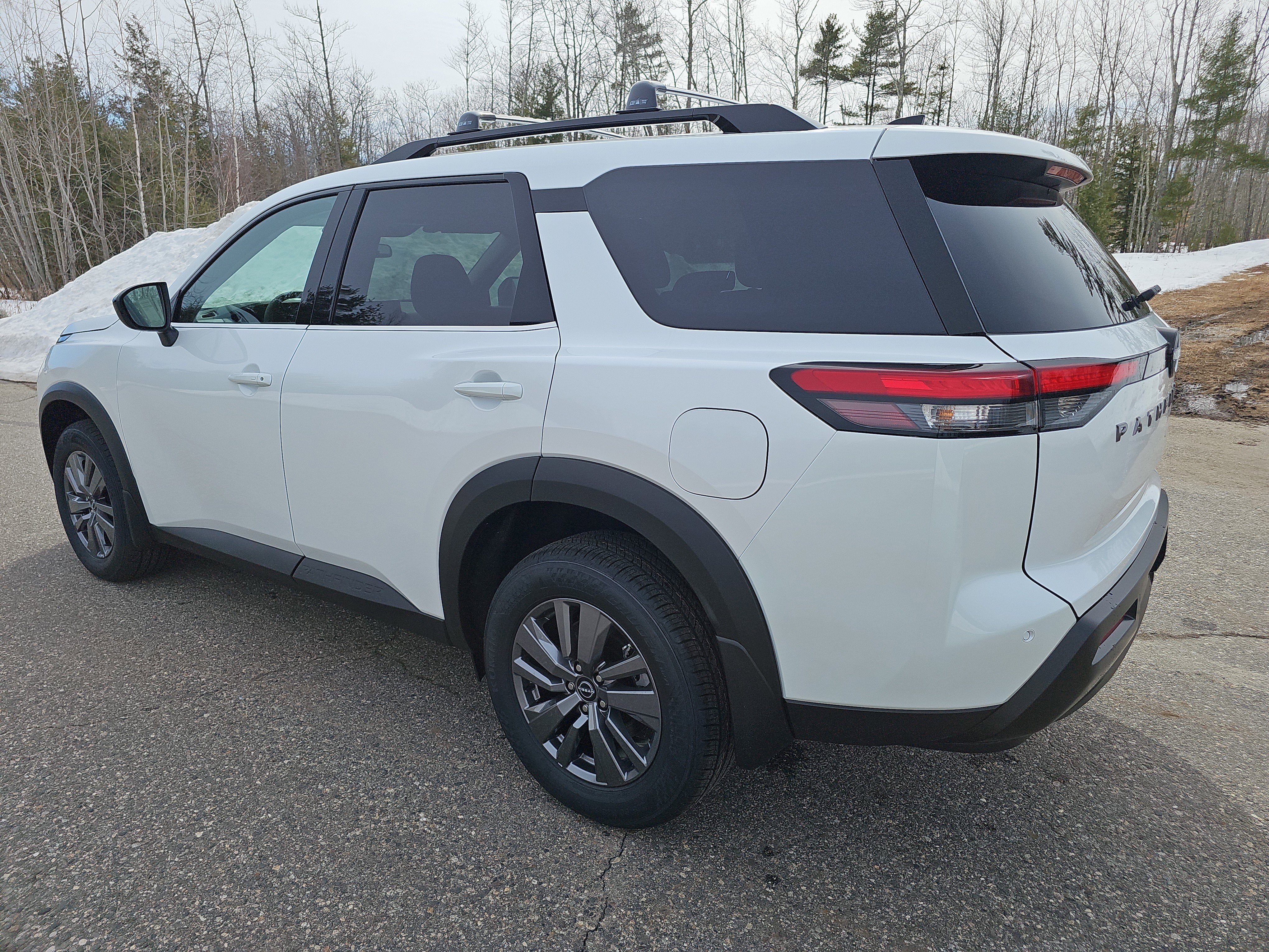 2026 Nissan Pathfinder SV