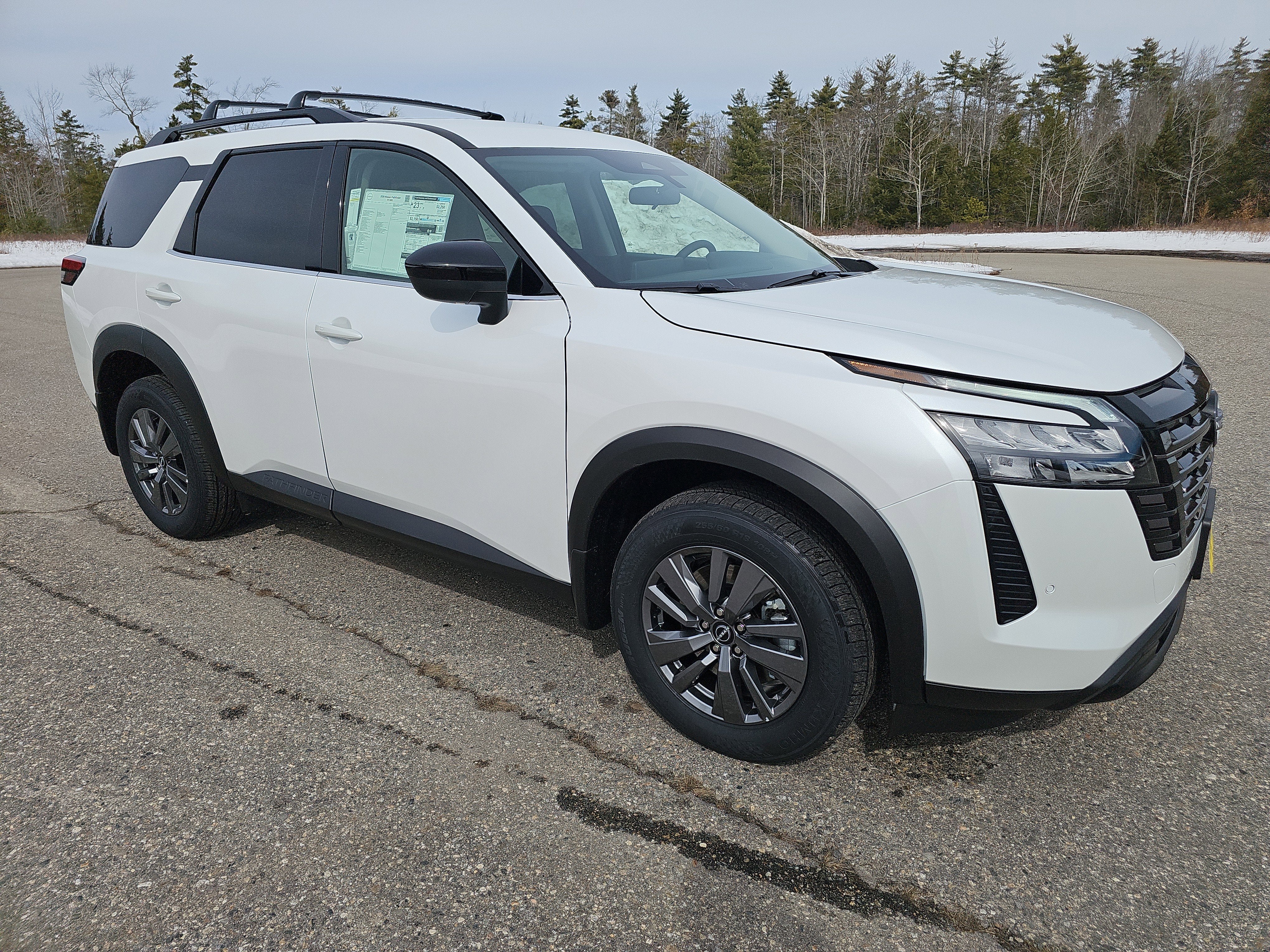 2026 Nissan Pathfinder SV