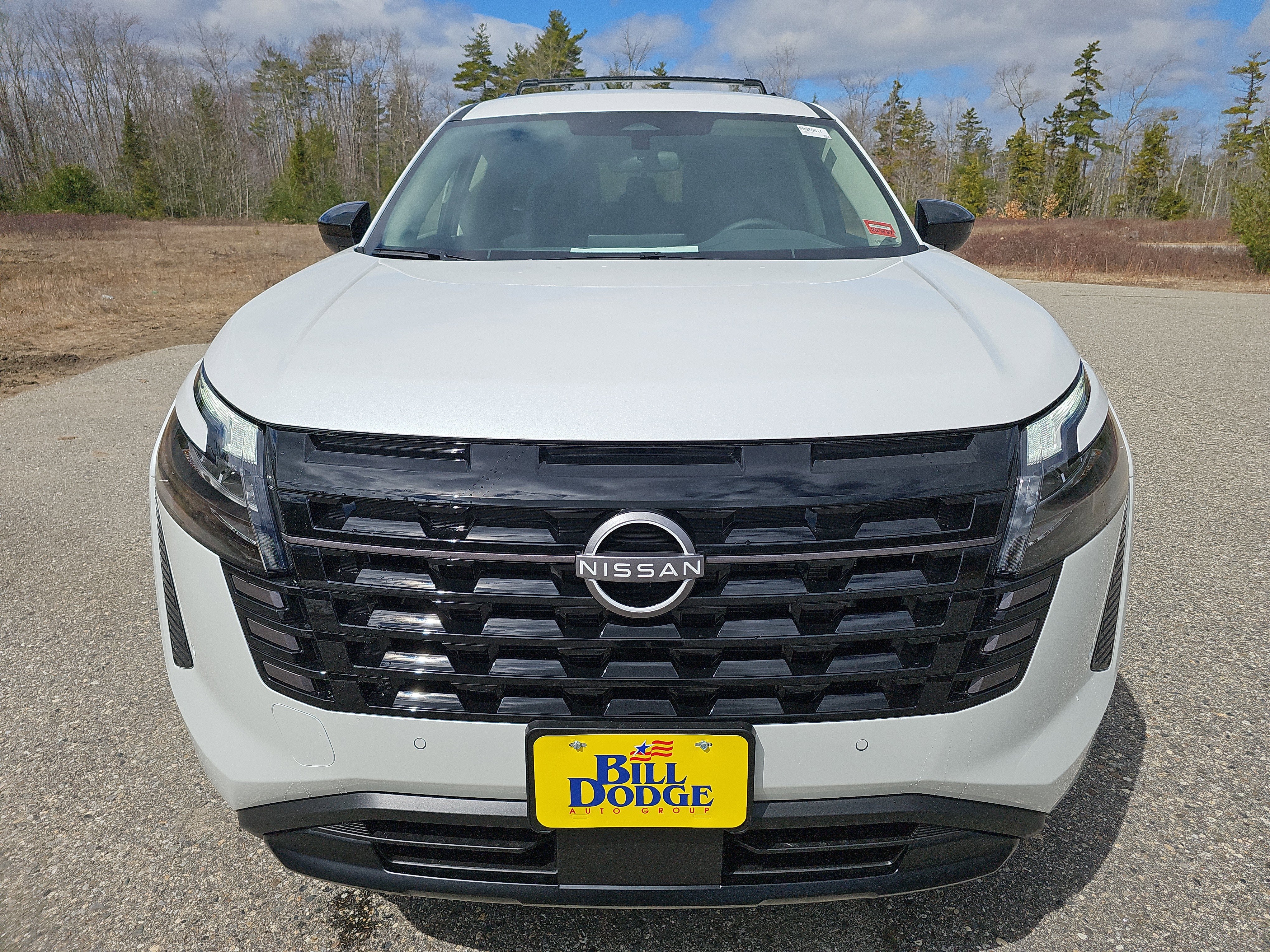 2026 Nissan Pathfinder SV