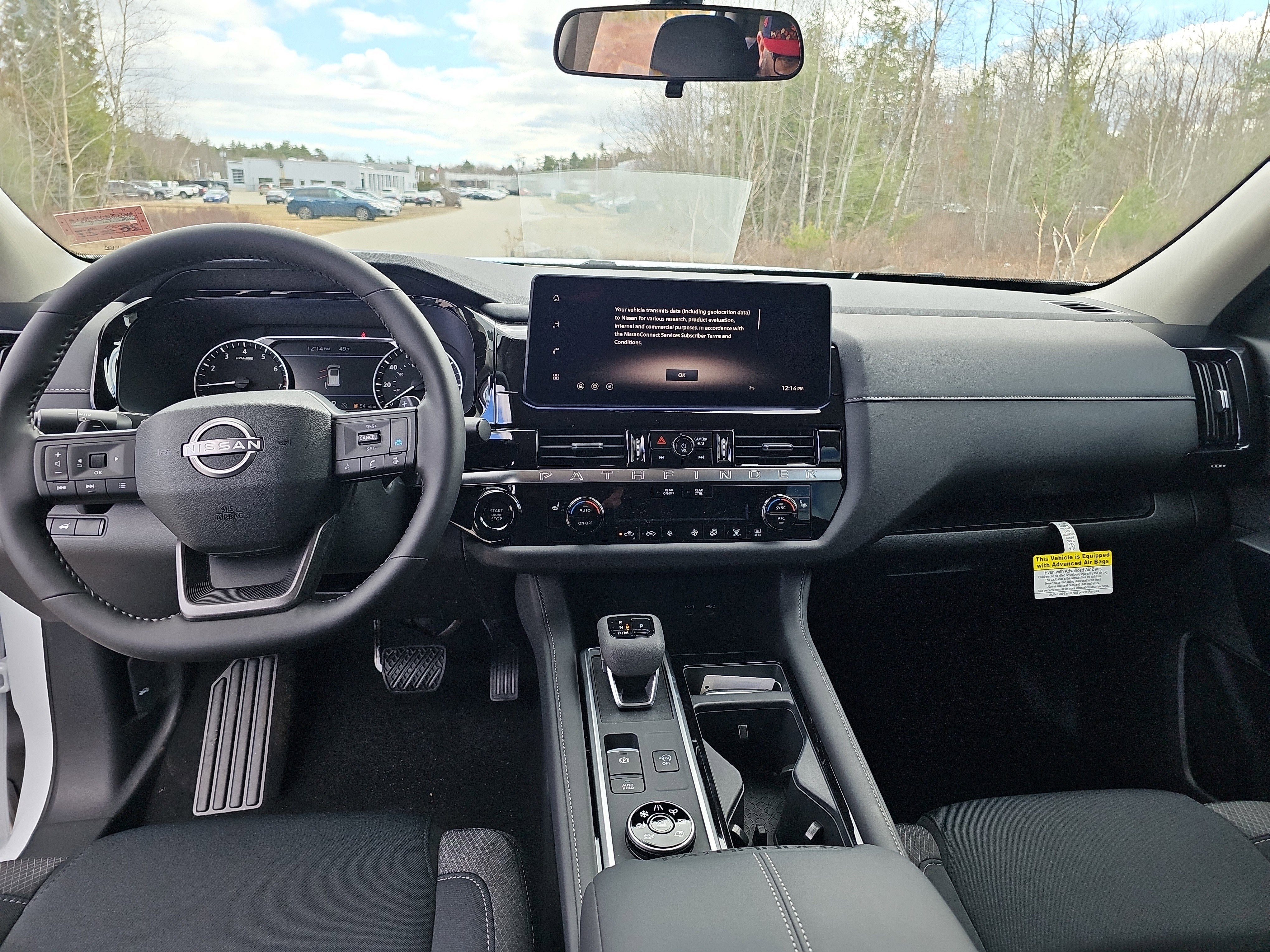 2026 Nissan Pathfinder SV