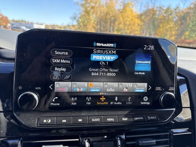 2025 Nissan Pathfinder SL