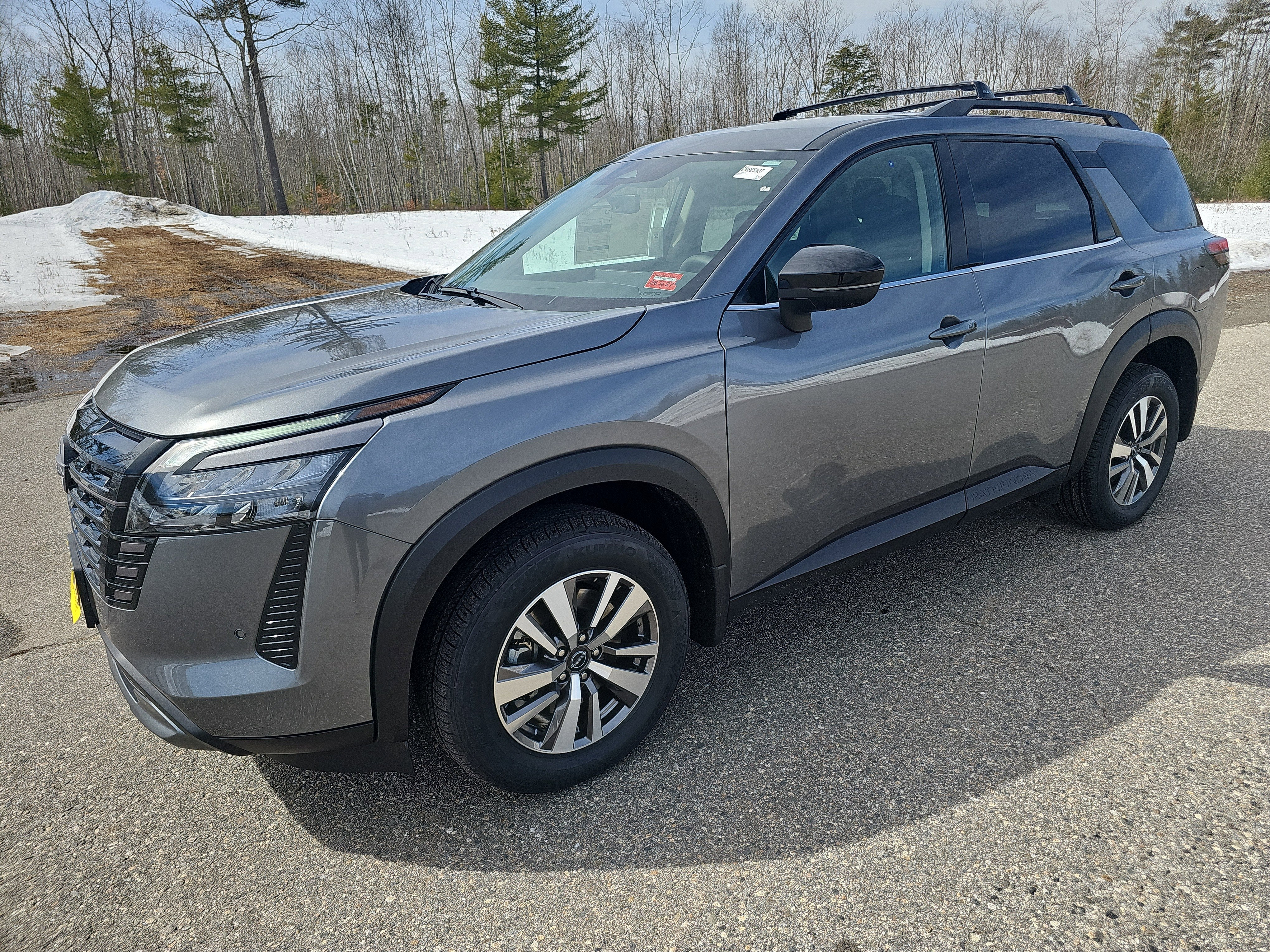 2026 Nissan Pathfinder SL