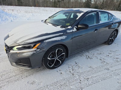 2025 Nissan Altima SR