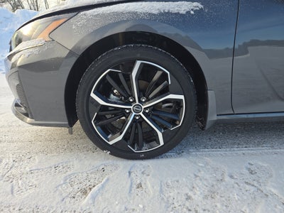 2025 Nissan Altima SR