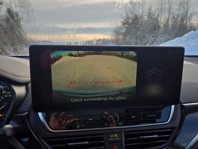 2025 Nissan Altima SR