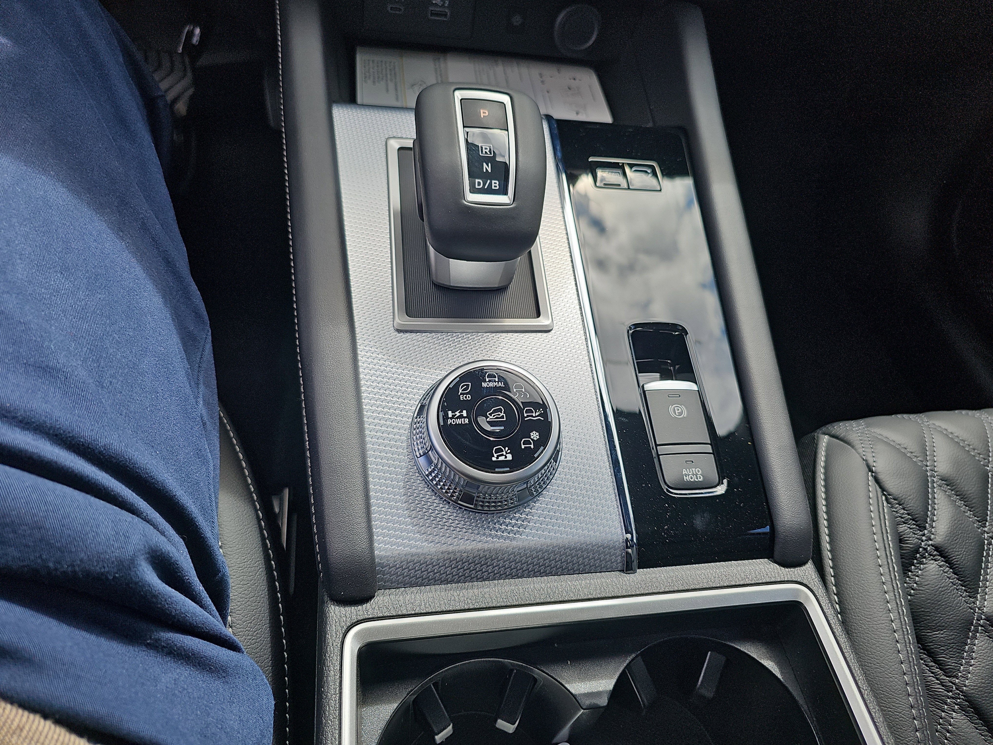 2026 Nissan Rogue Plug-In Hybrid Platinum