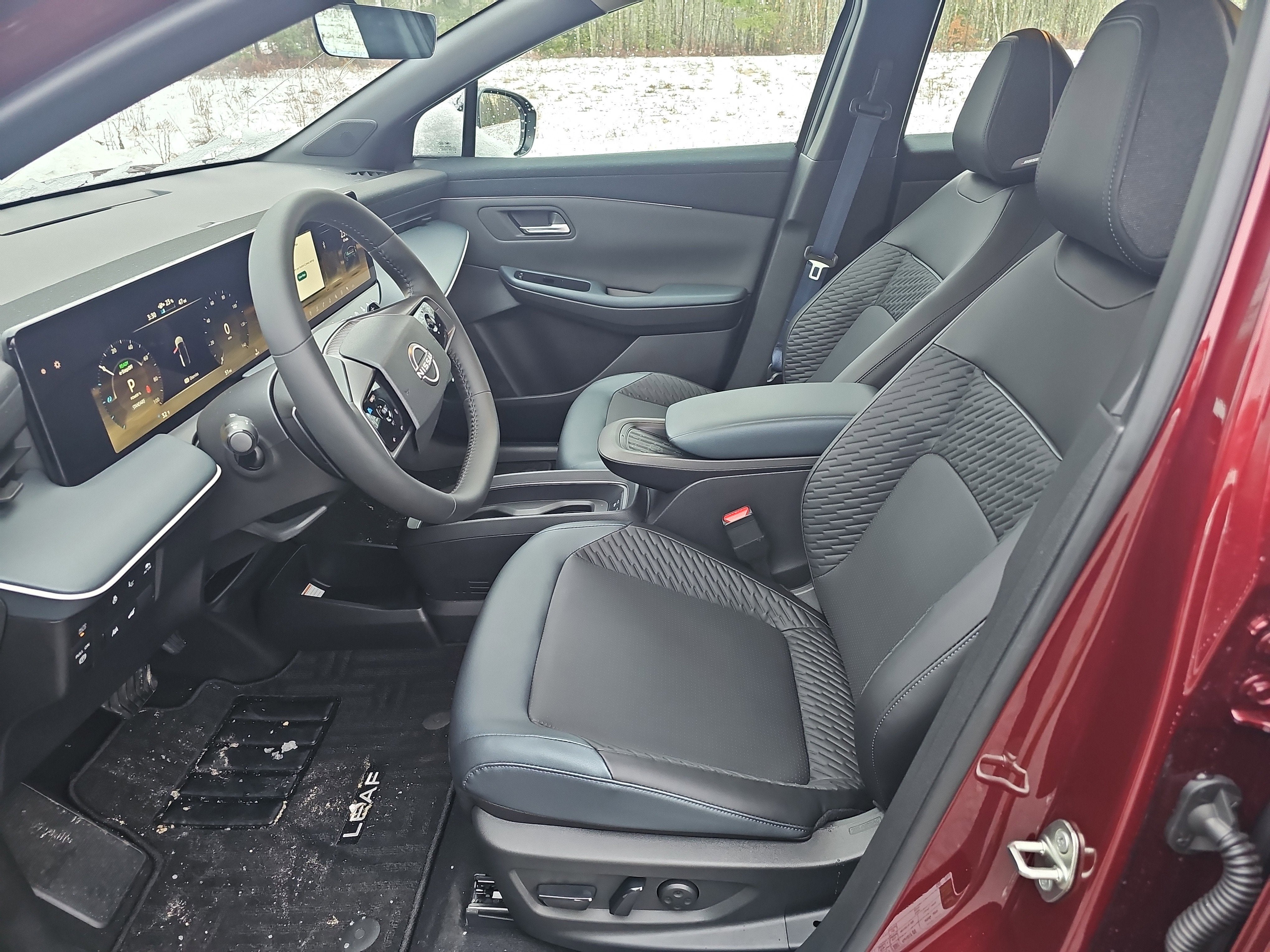 2026 Nissan LEAF PLATINUM+