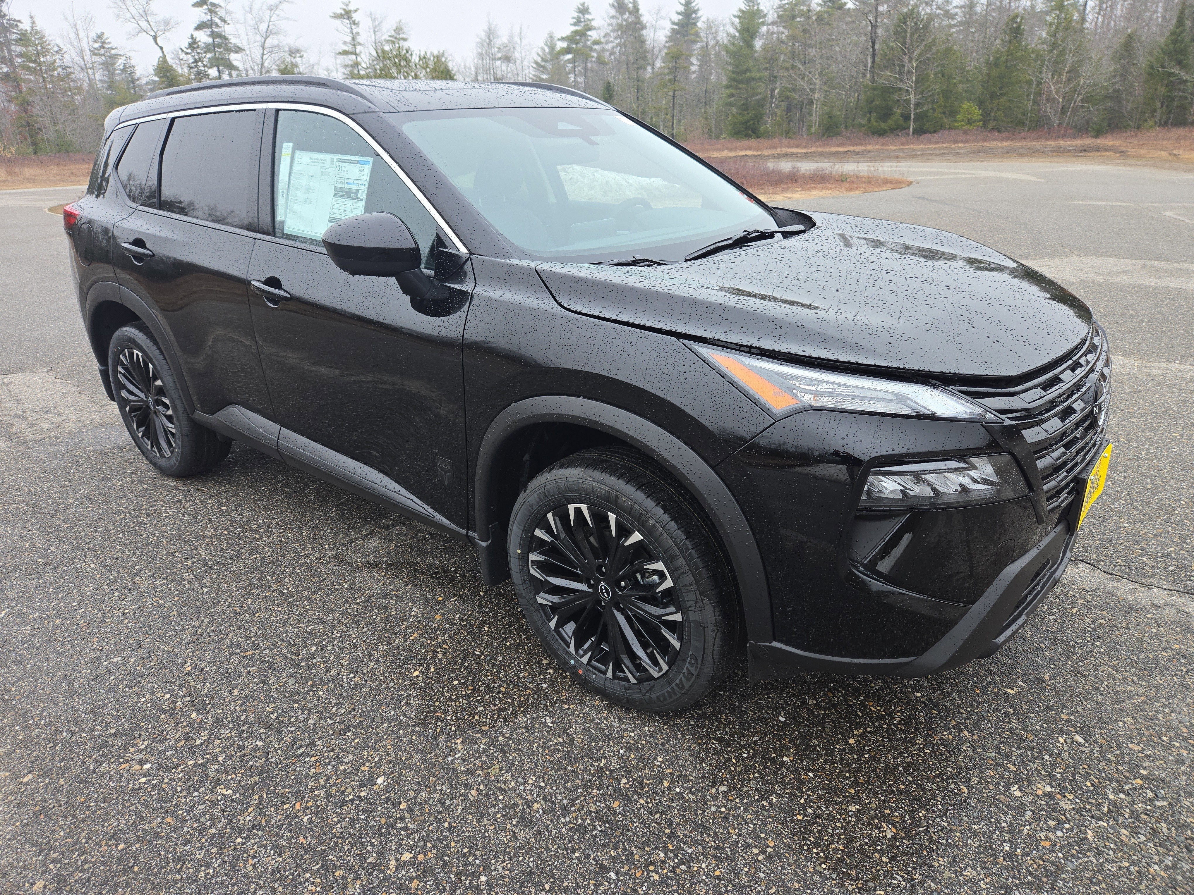 2026 Nissan Rogue Dark Armor