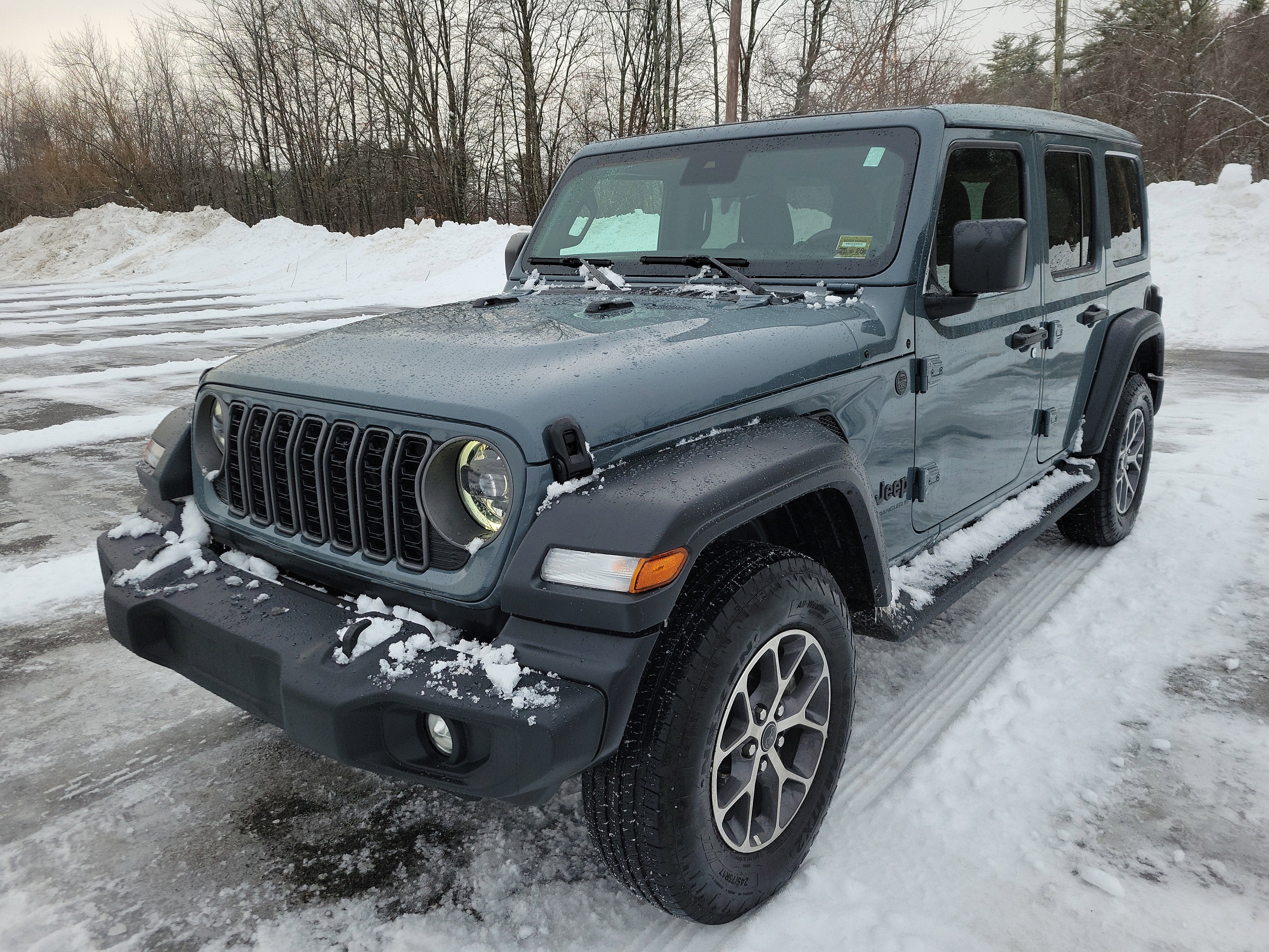 2025 Jeep Wrangler 4-Door Summit 4x4