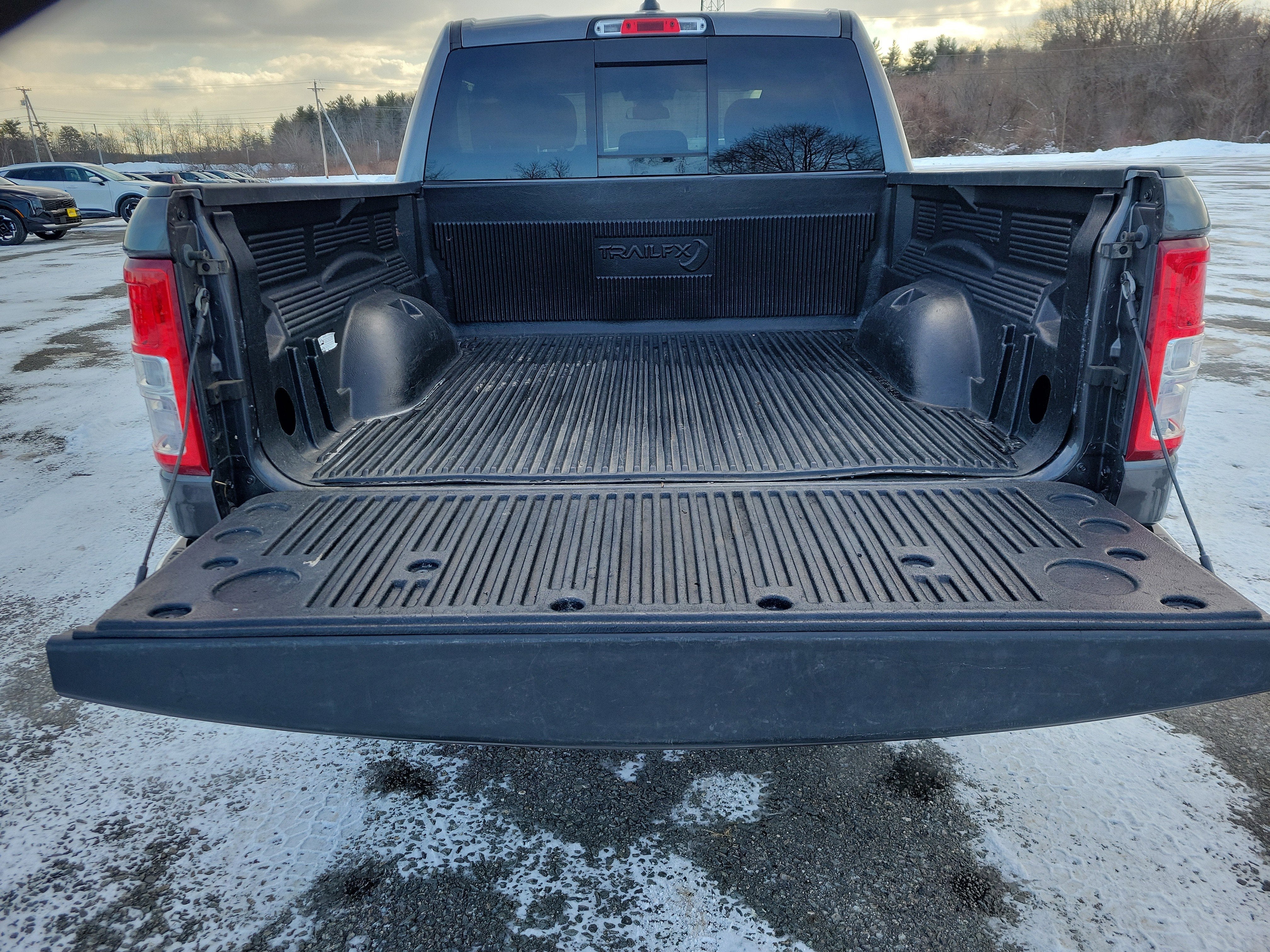 2019 RAM 1500 Big Horn/Lone Star Crew Cab 4x4 5'7" Box