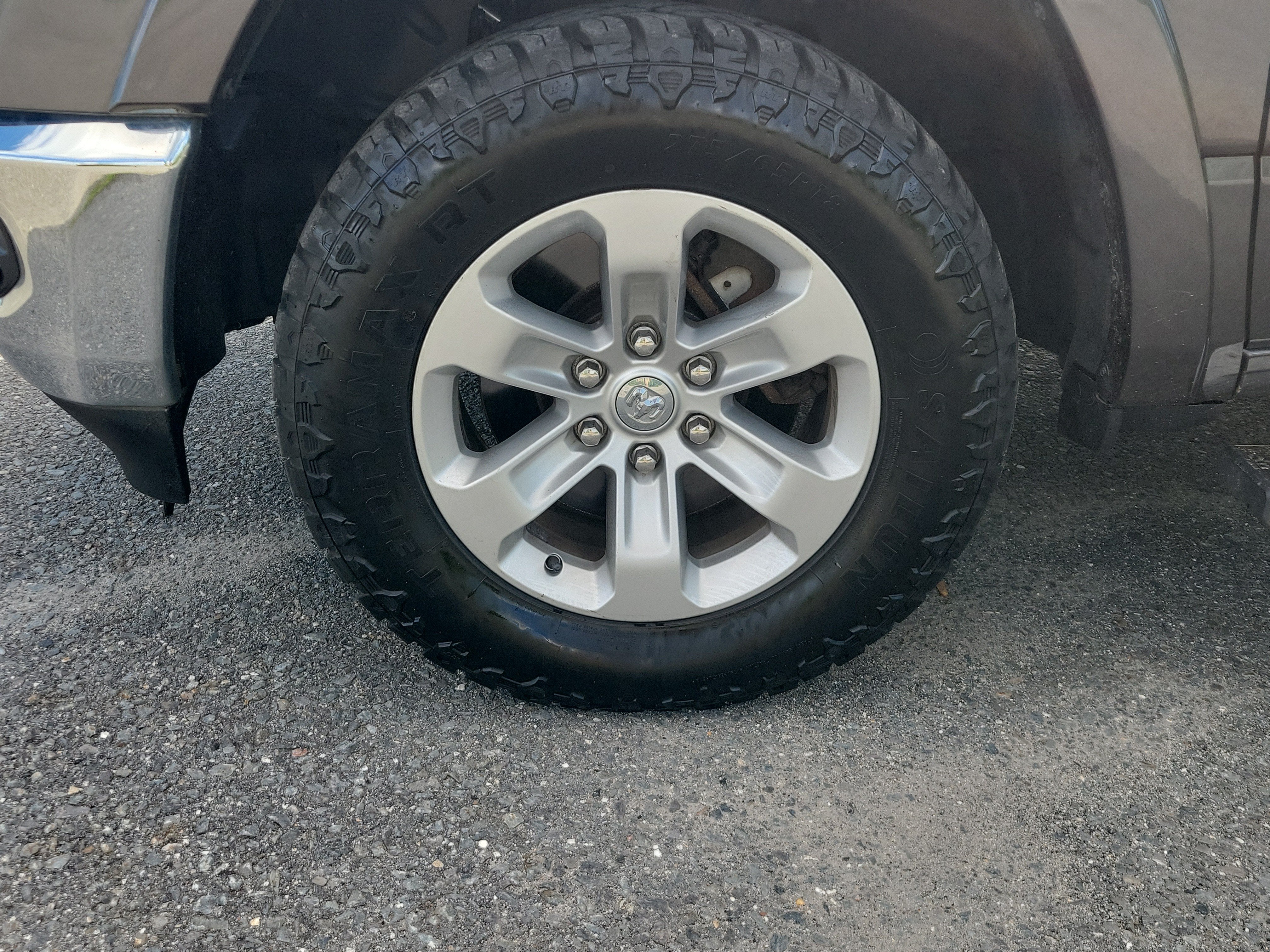 2019 RAM 1500 Laramie Crew Cab 4x4 5'7" Box
