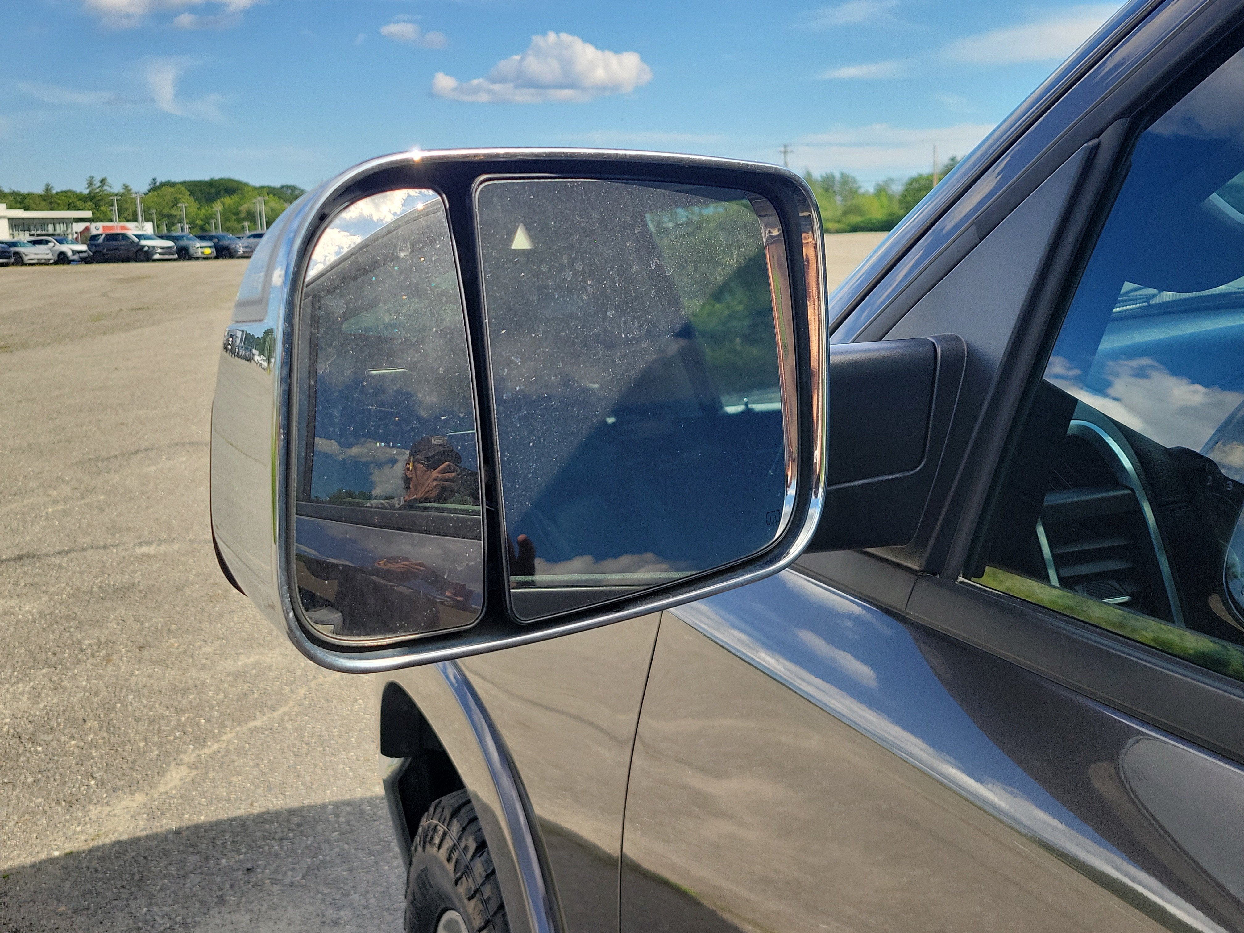 2019 RAM 1500 Laramie Crew Cab 4x4 5'7" Box
